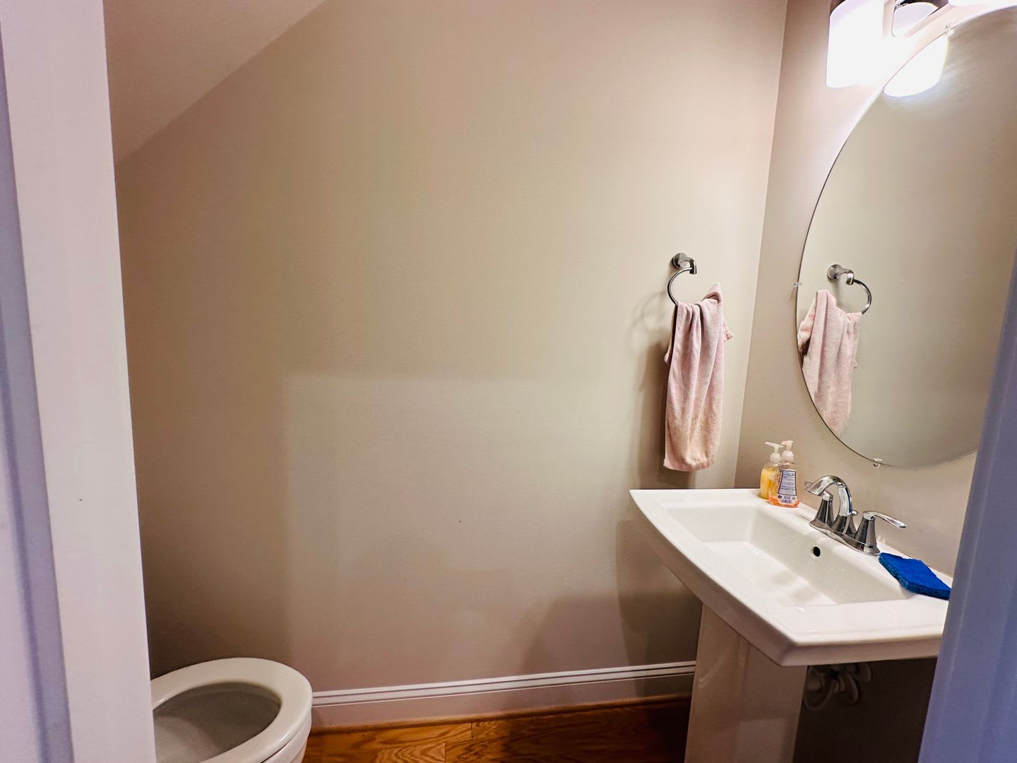 Modern 3 Bedroom, 2.5 Bath Townhouse – photo 3