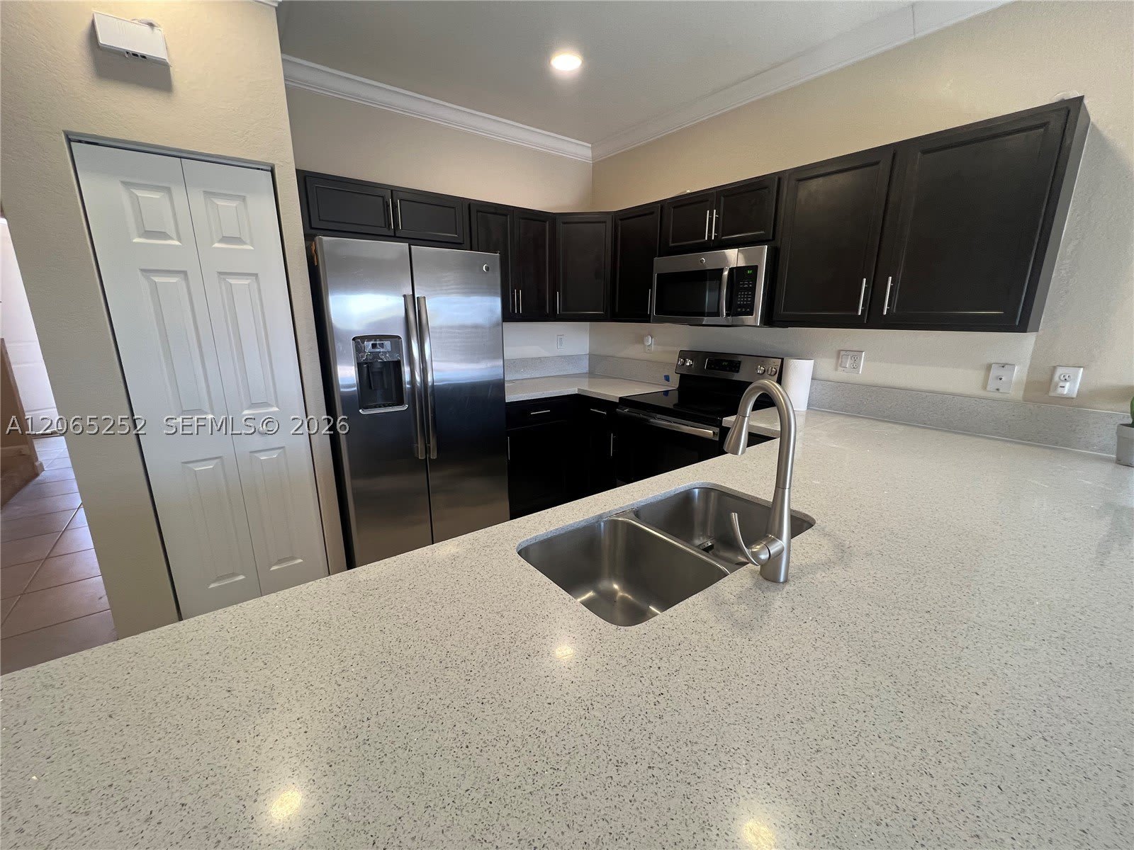 11561 SW 248th Ter – photo 2