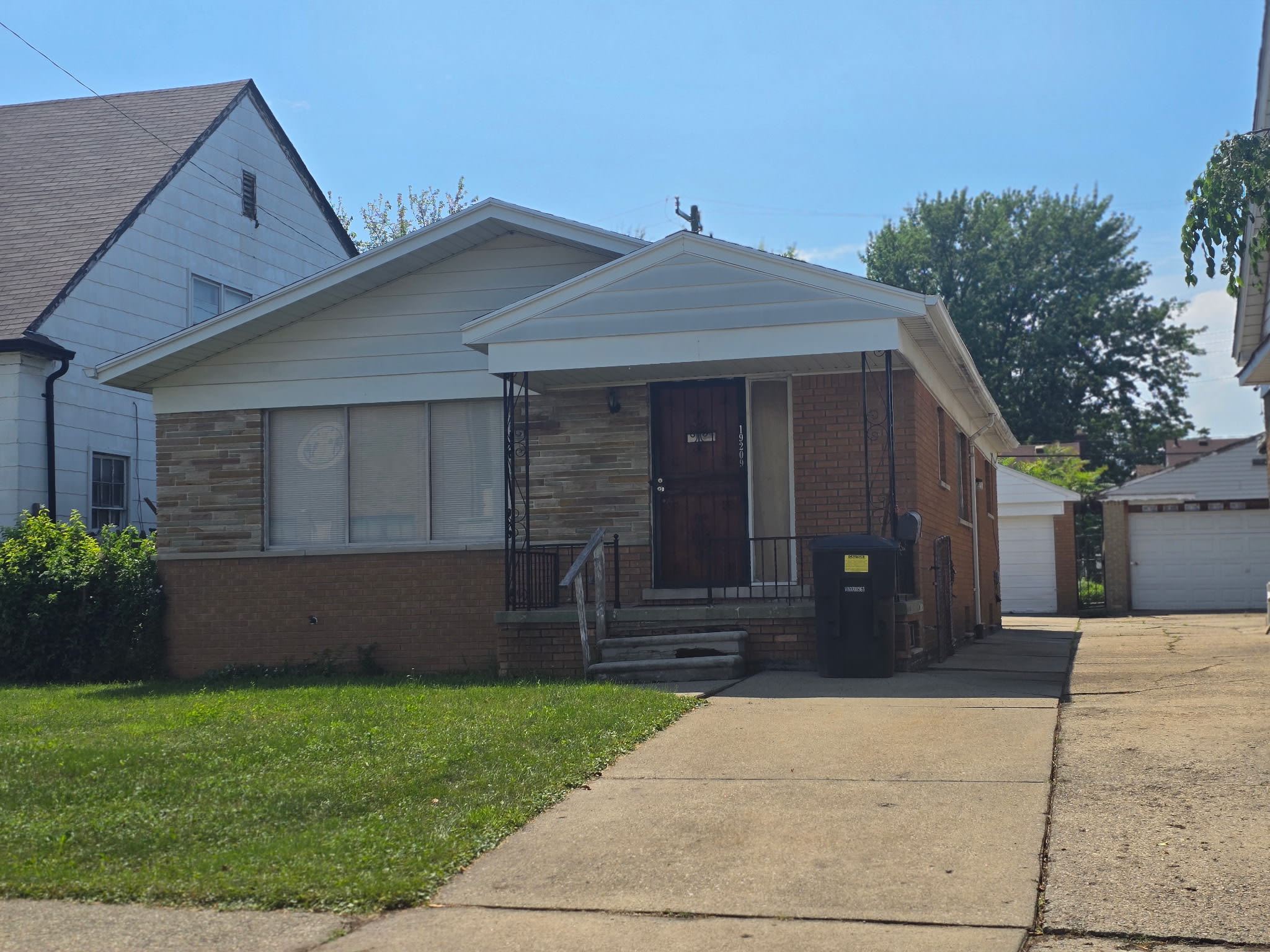 19209 Reno Street – photo 1