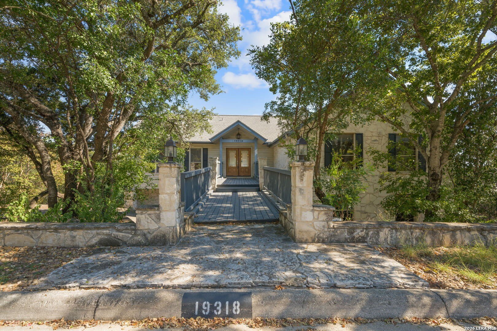 19318 Strauss – photo 1
