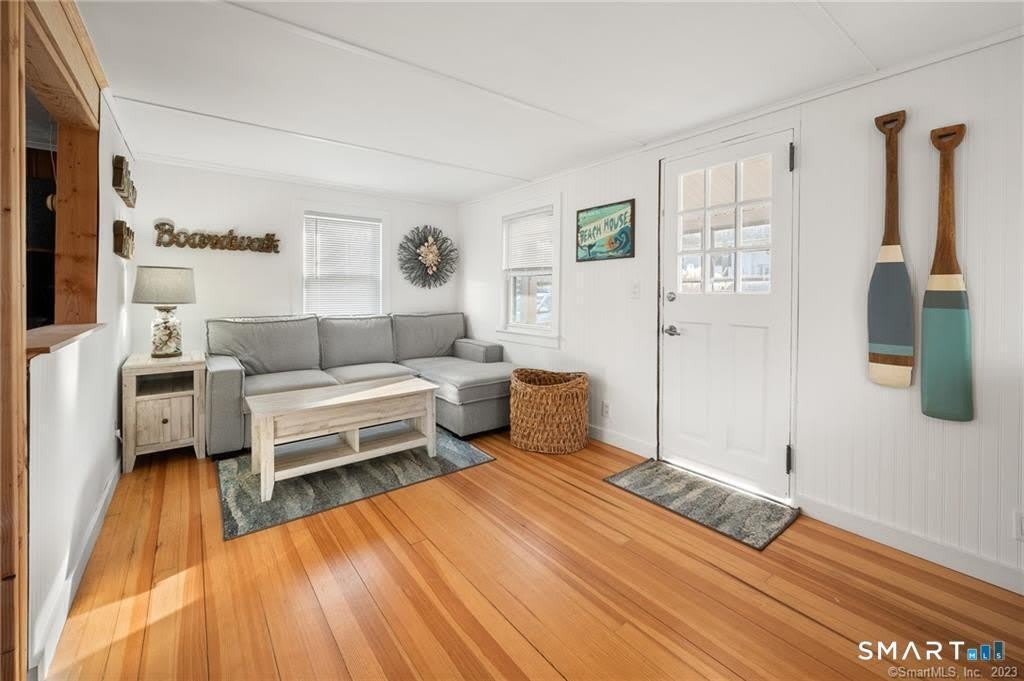 121 Shore Road – photo 5