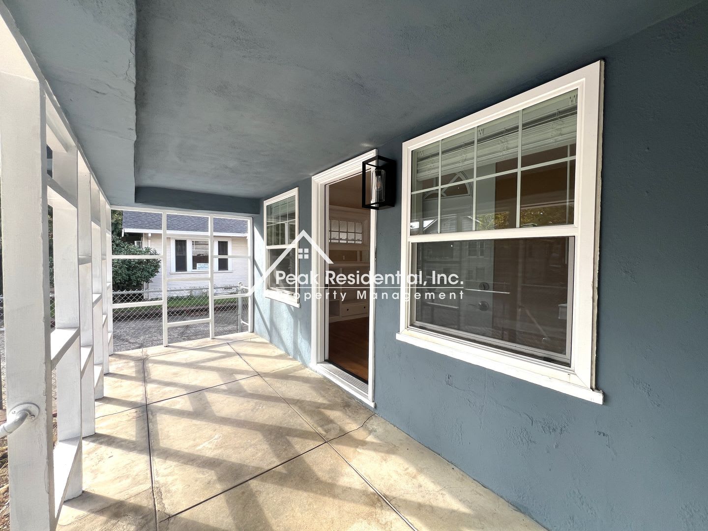 Wonderful 2bd/1ba Home-Steps Away from McGeorge School of Law! – photo 4