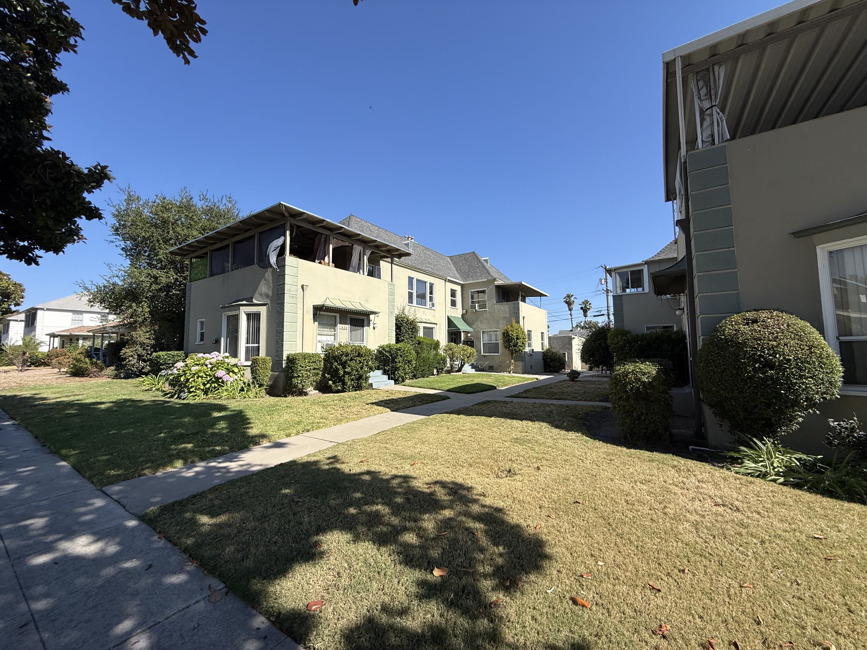 1424 E Wilson Ave – photo 2