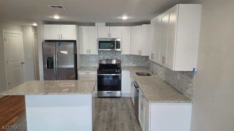 465 Hawthorne Ave – photo 5