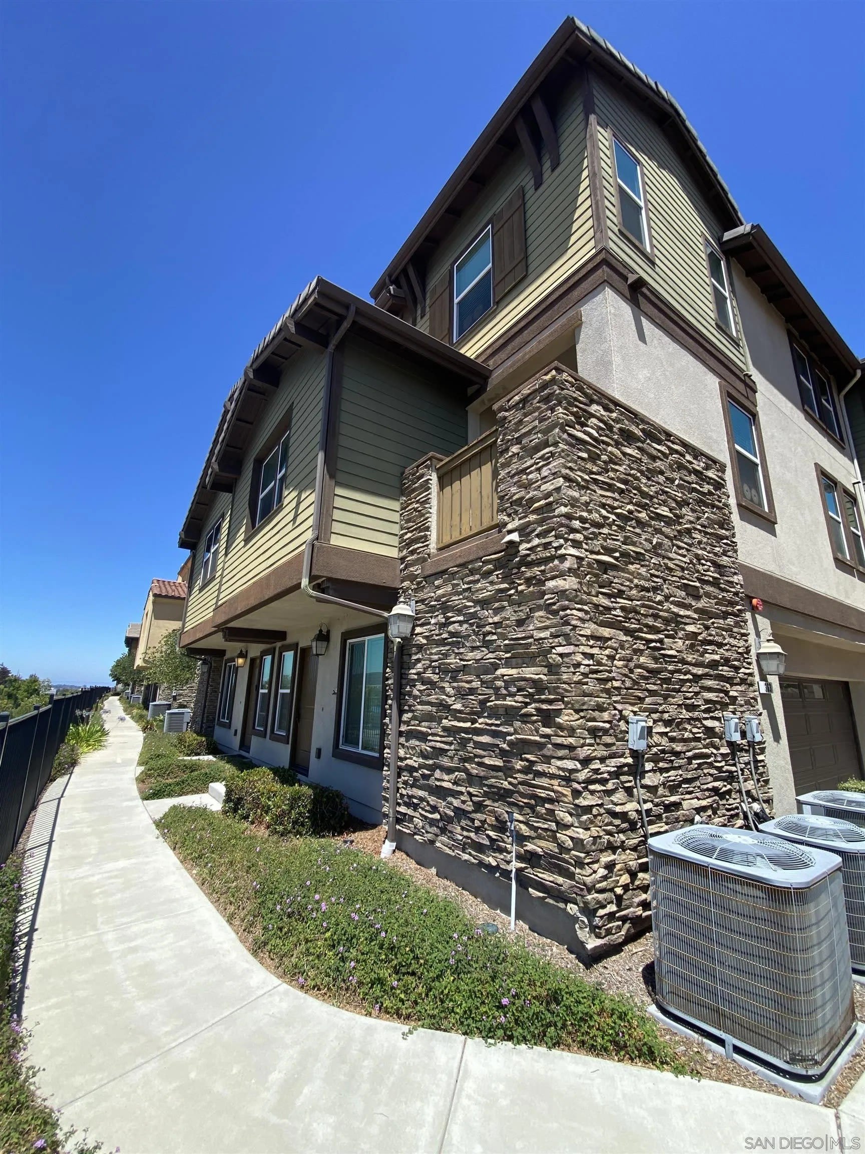 363 Mission Villas Rd – photo 2