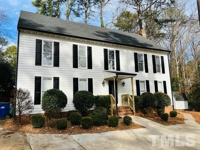 2112 N Hills Drive – photo 1
