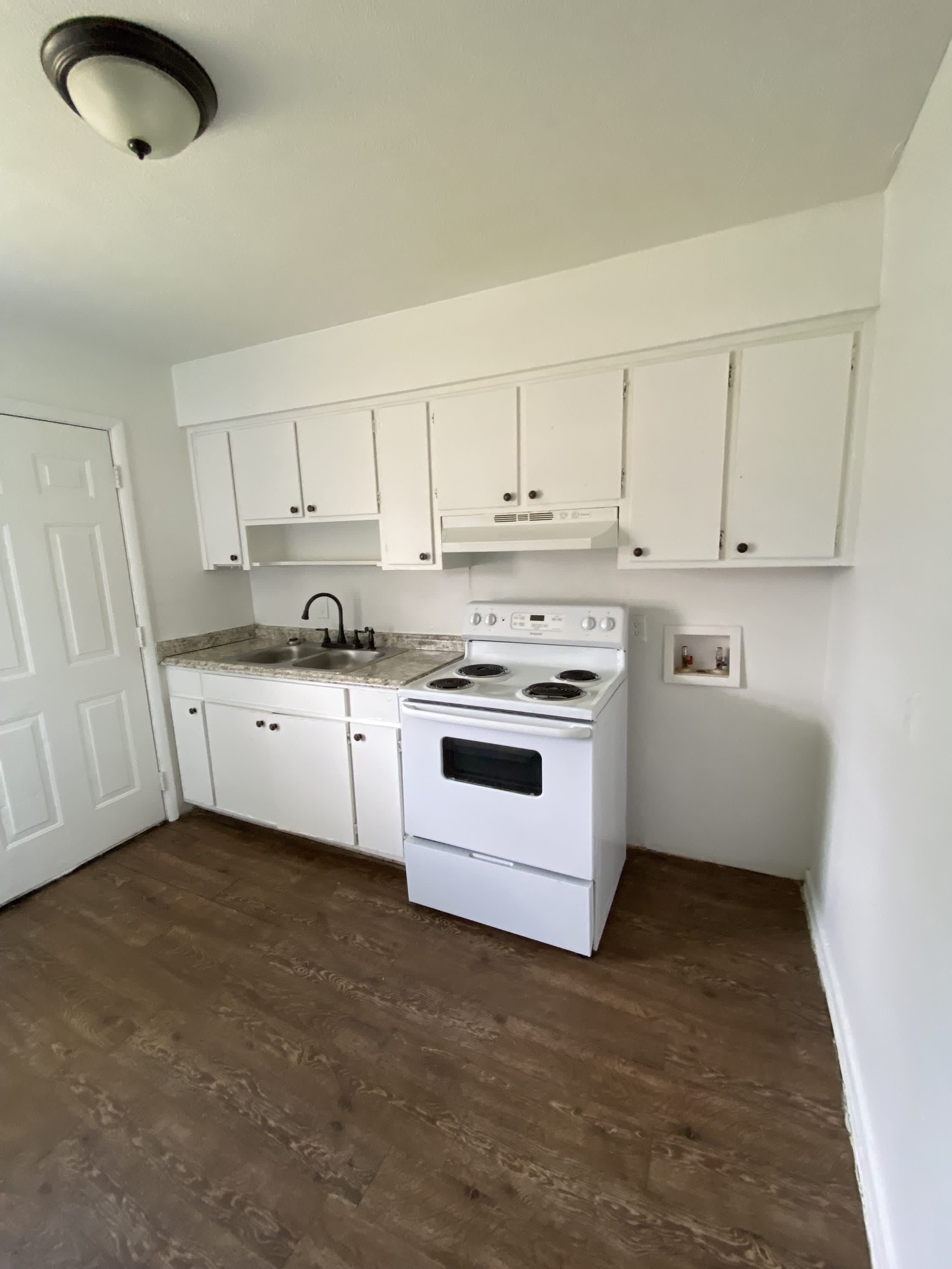 3217 Lee Street – photo 2