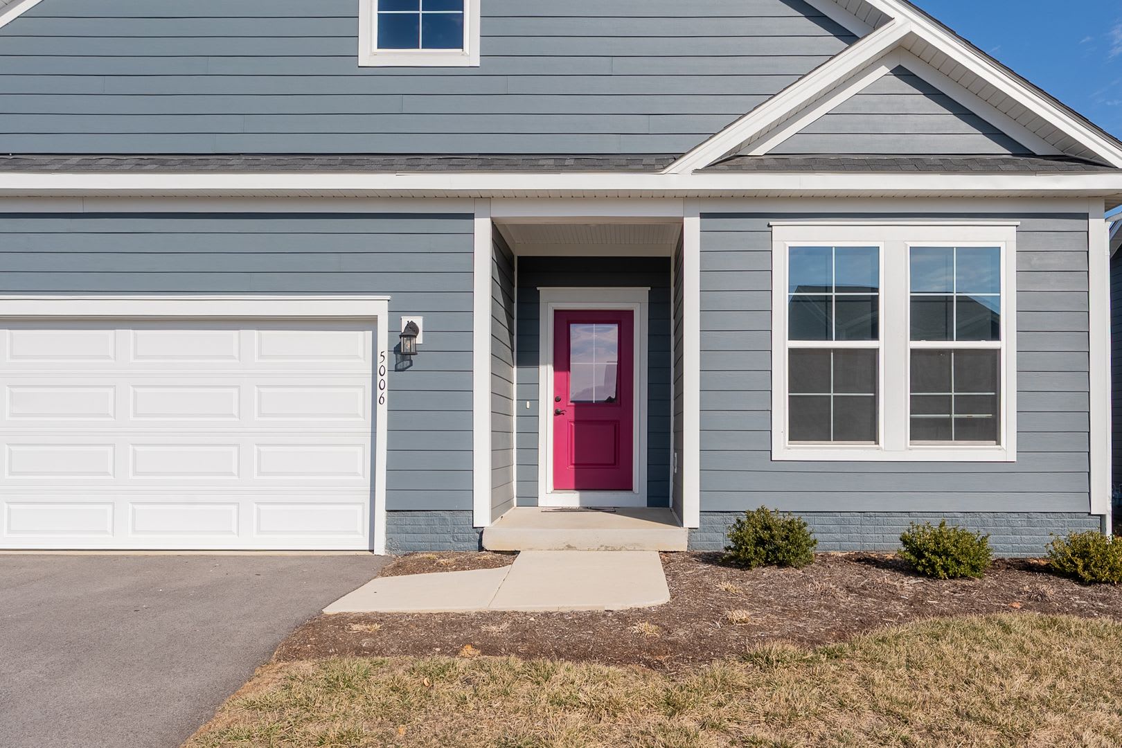 Modern Home with Open Floor Plan in Blacksburg – photo 2