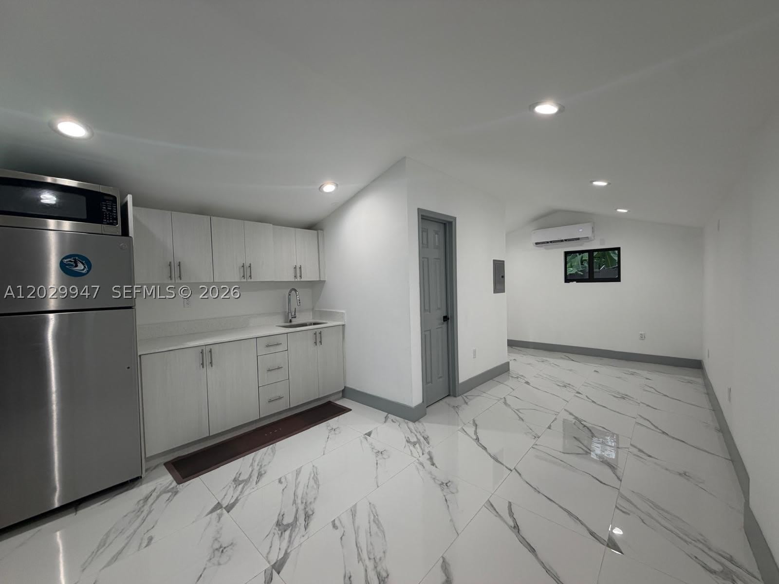 5350 NW 174th Dr – photo 3
