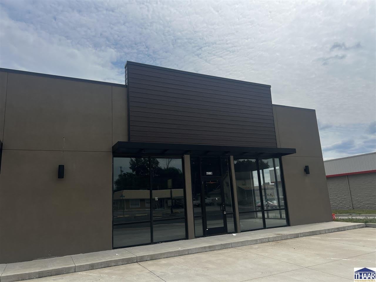 637 E National Avenue – photo 2