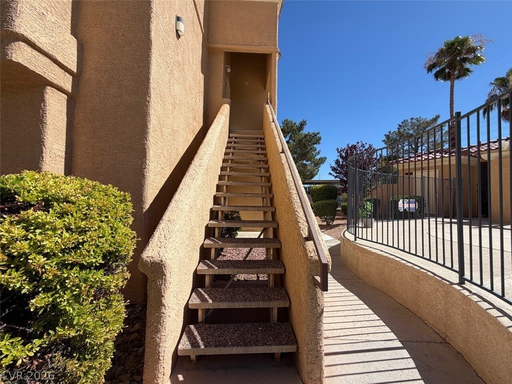 900 Heavenly Hills Court – photo 1