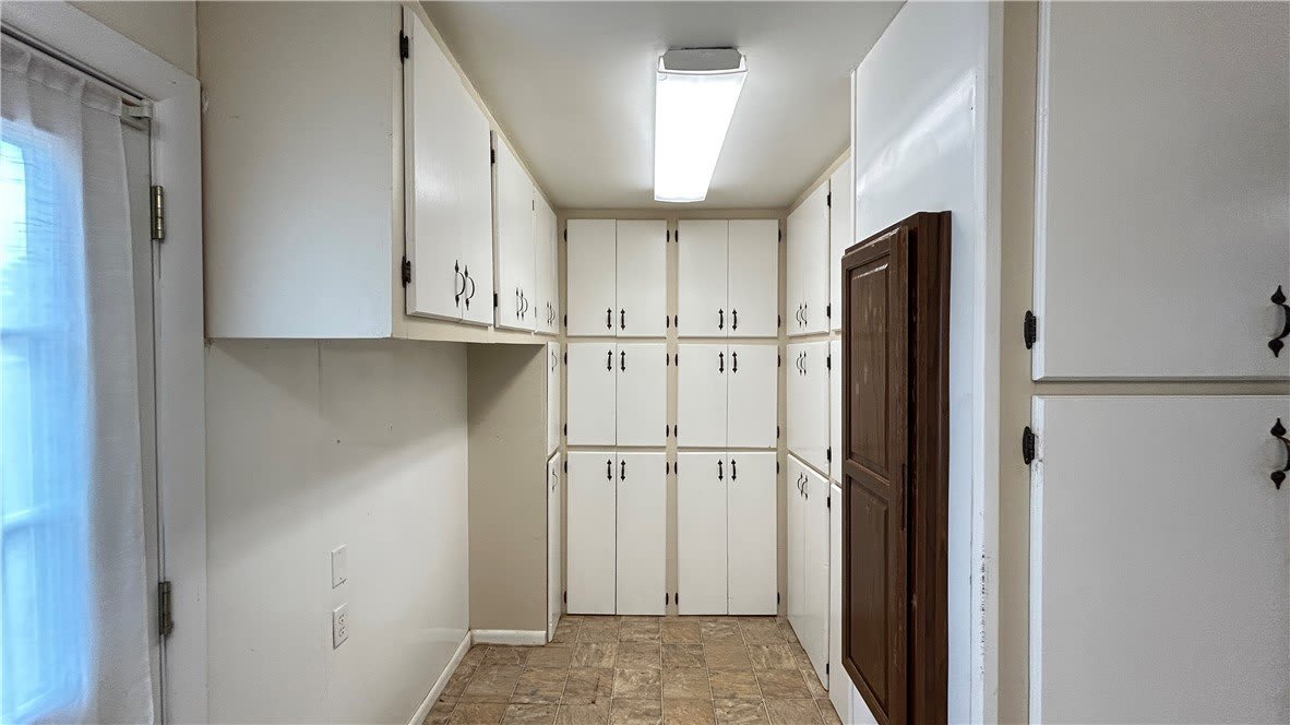 477 W Tulsa – photo 4