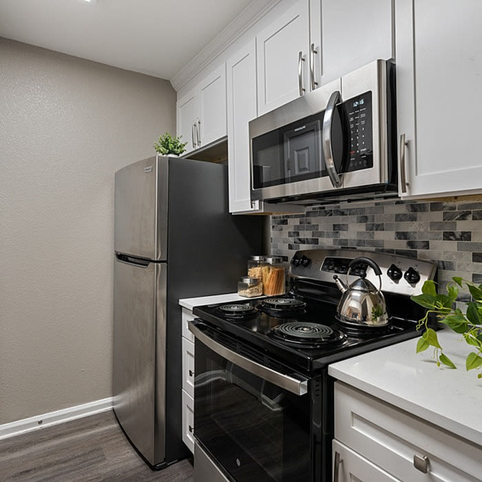 Central Pointe Apartment Homes – photo 5