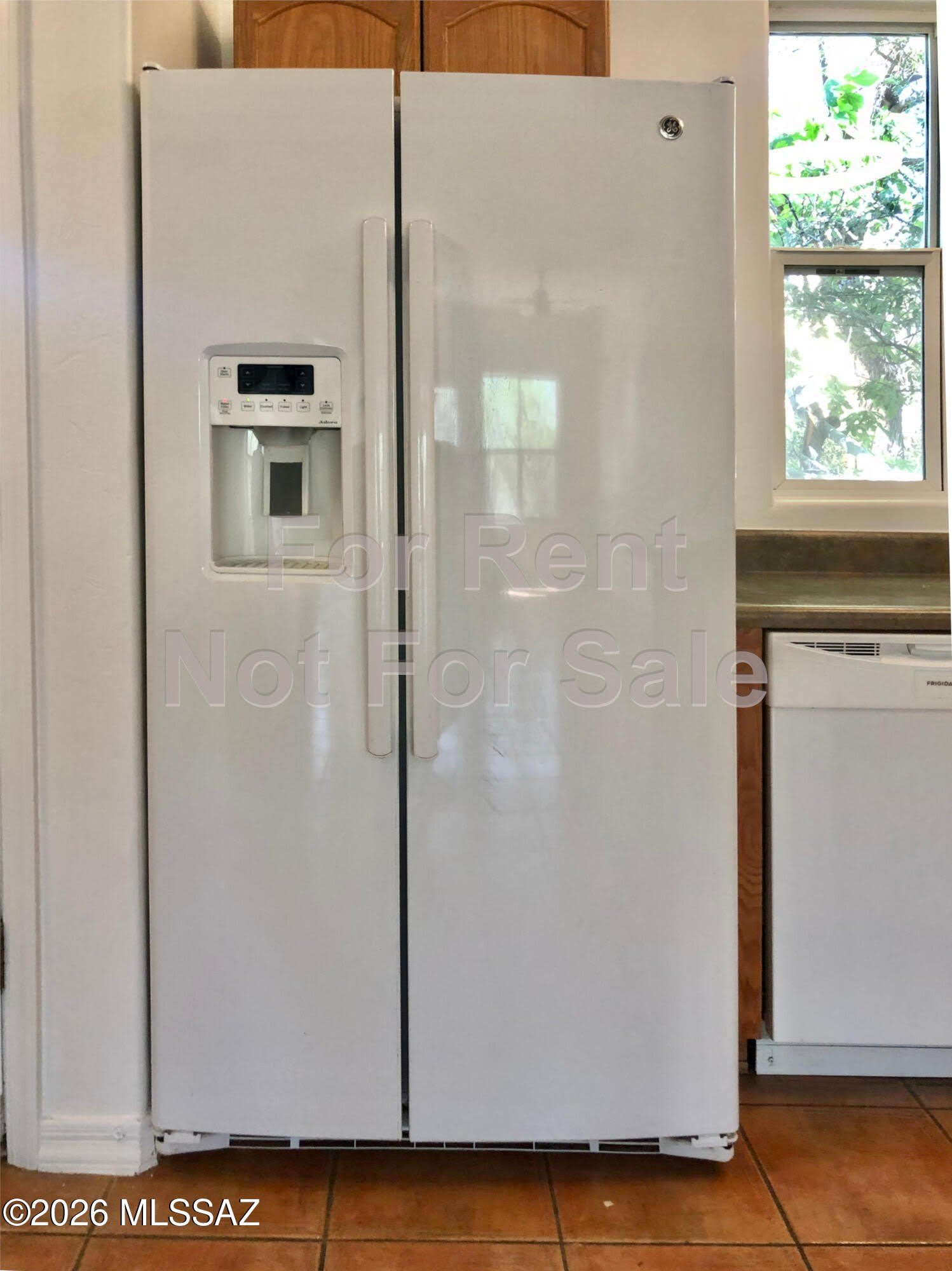 575 E Roger – photo 4