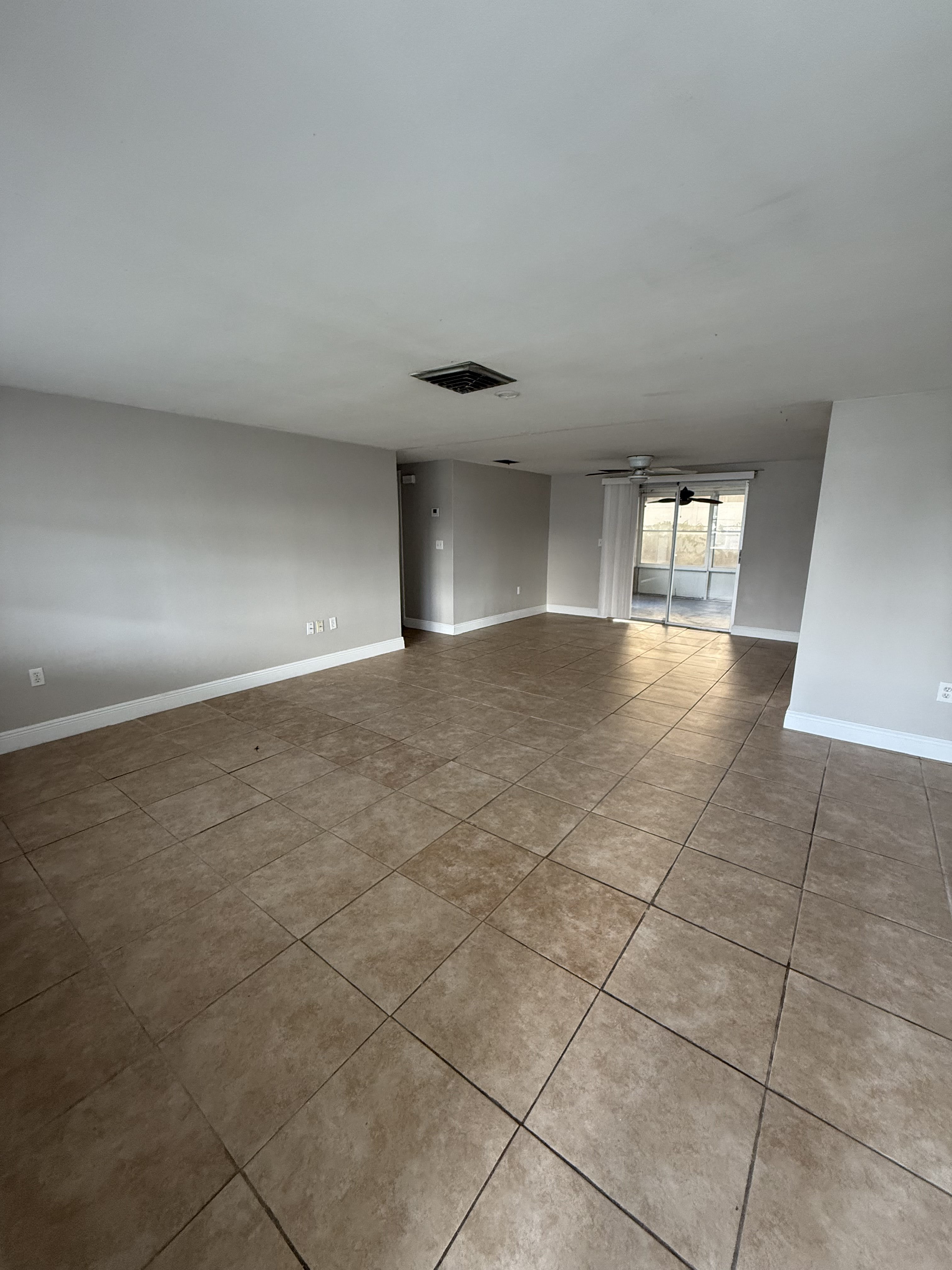 4624 Durney St – photo 2