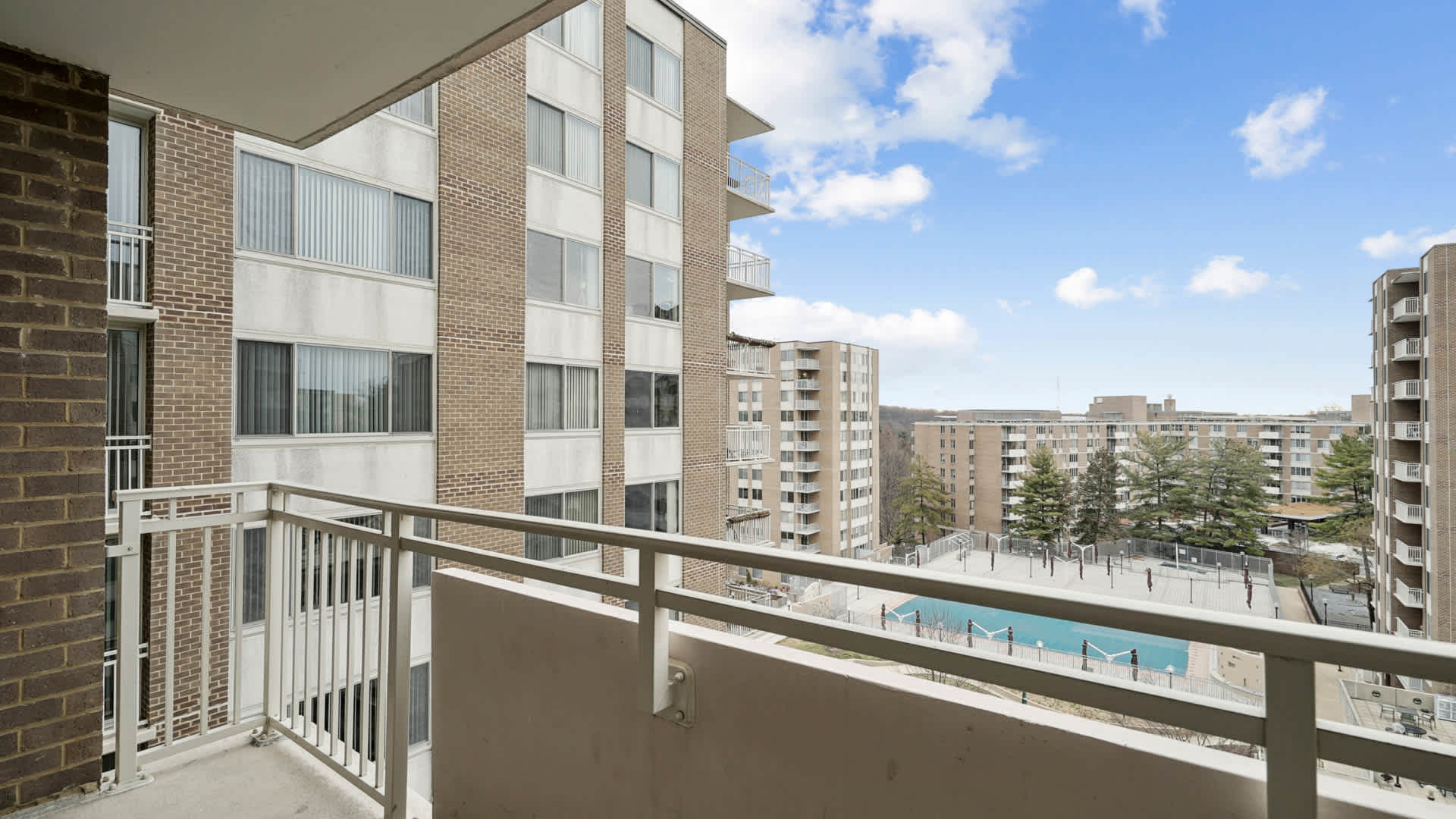 3003 Van Ness – photo 2