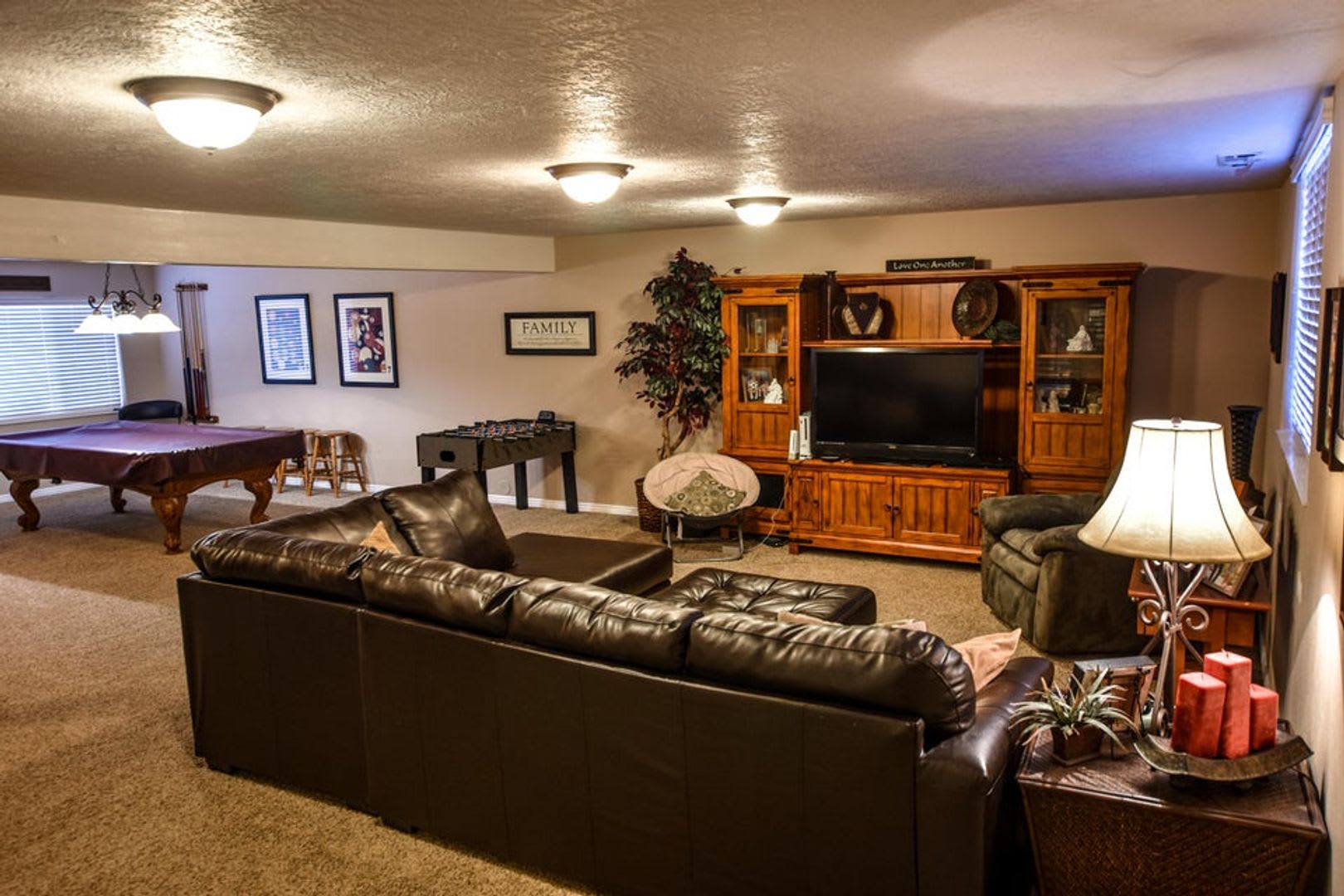 5 Bedroom Home With Lots Of Space! – photo 2