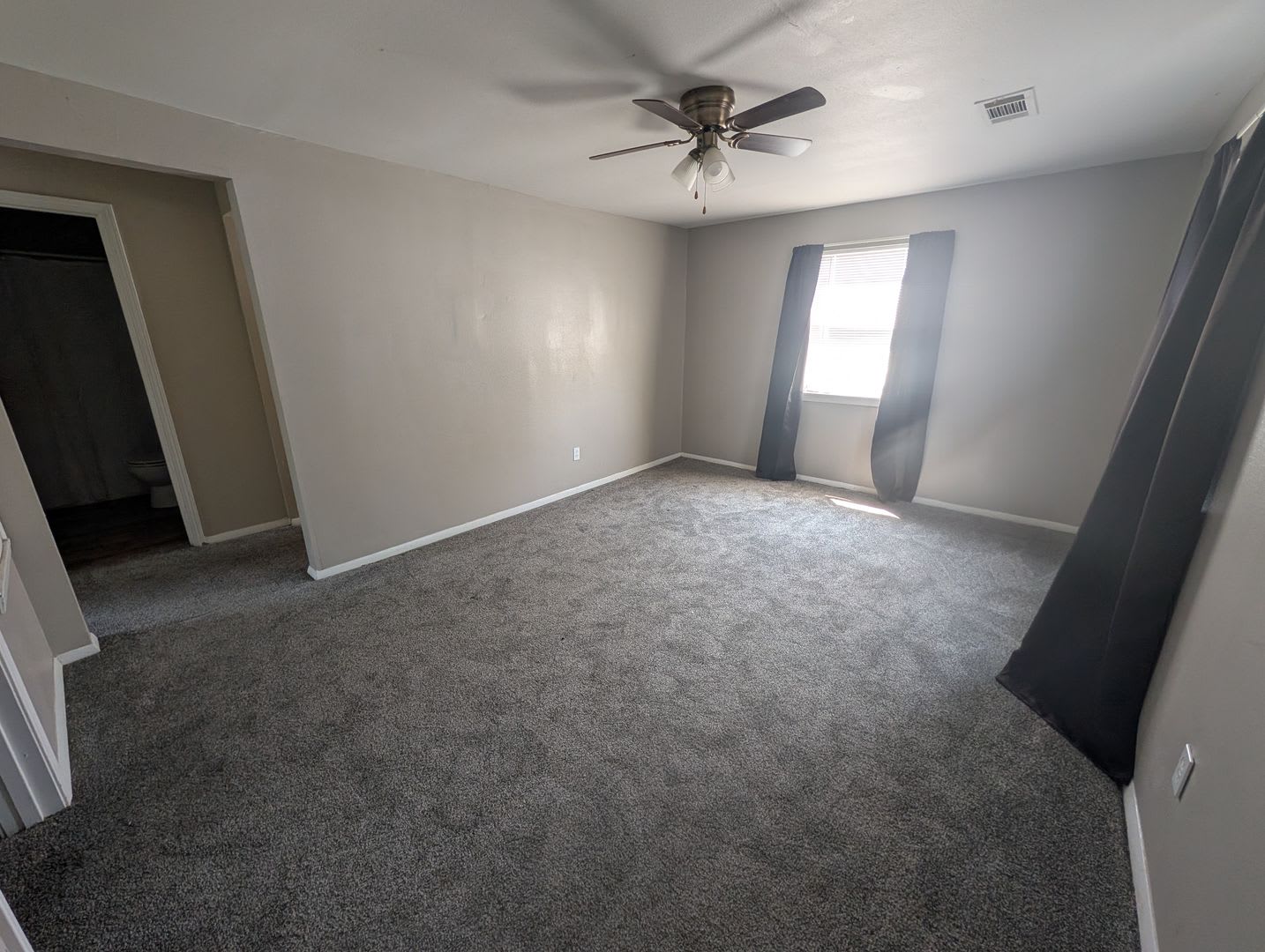 2 Bedroom House in Pryor – photo 2