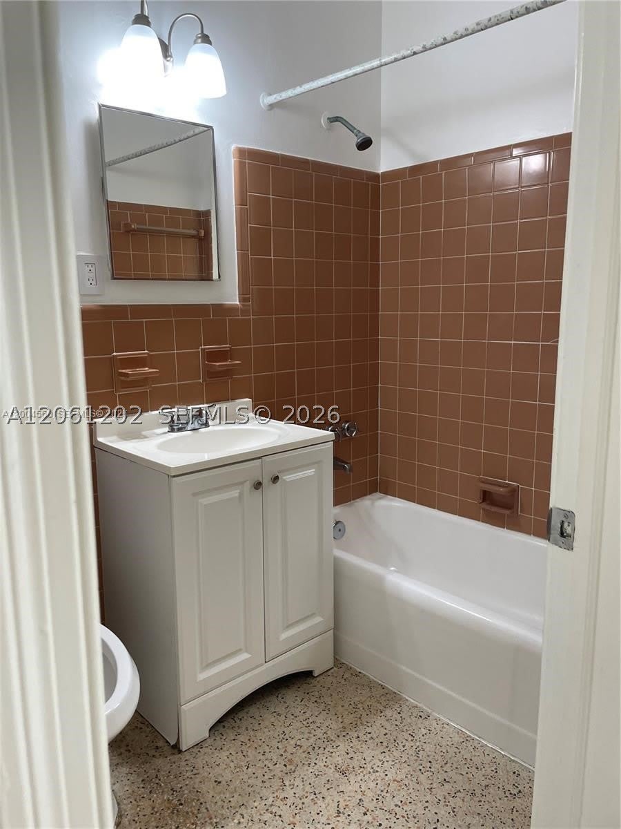 940 SW 4ST – photo 5