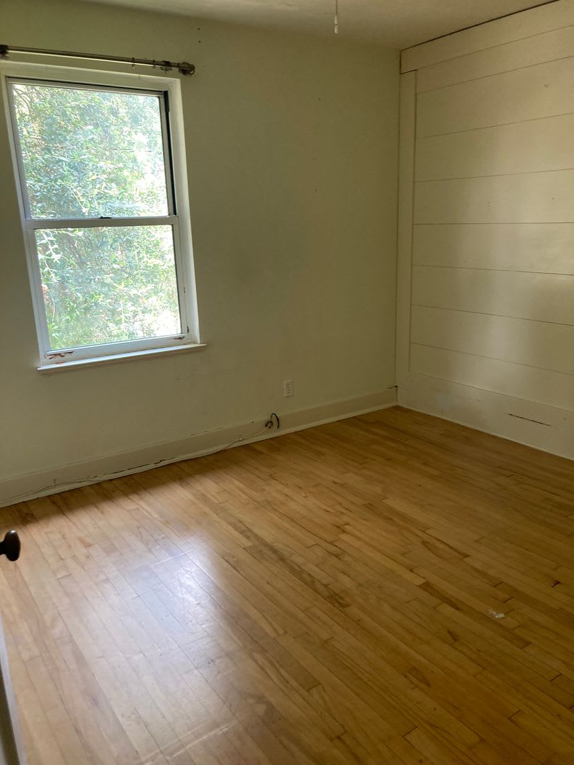 Beautiful 3 Bedroom 1 Condo in Midcity ready to Move-in – photo 5