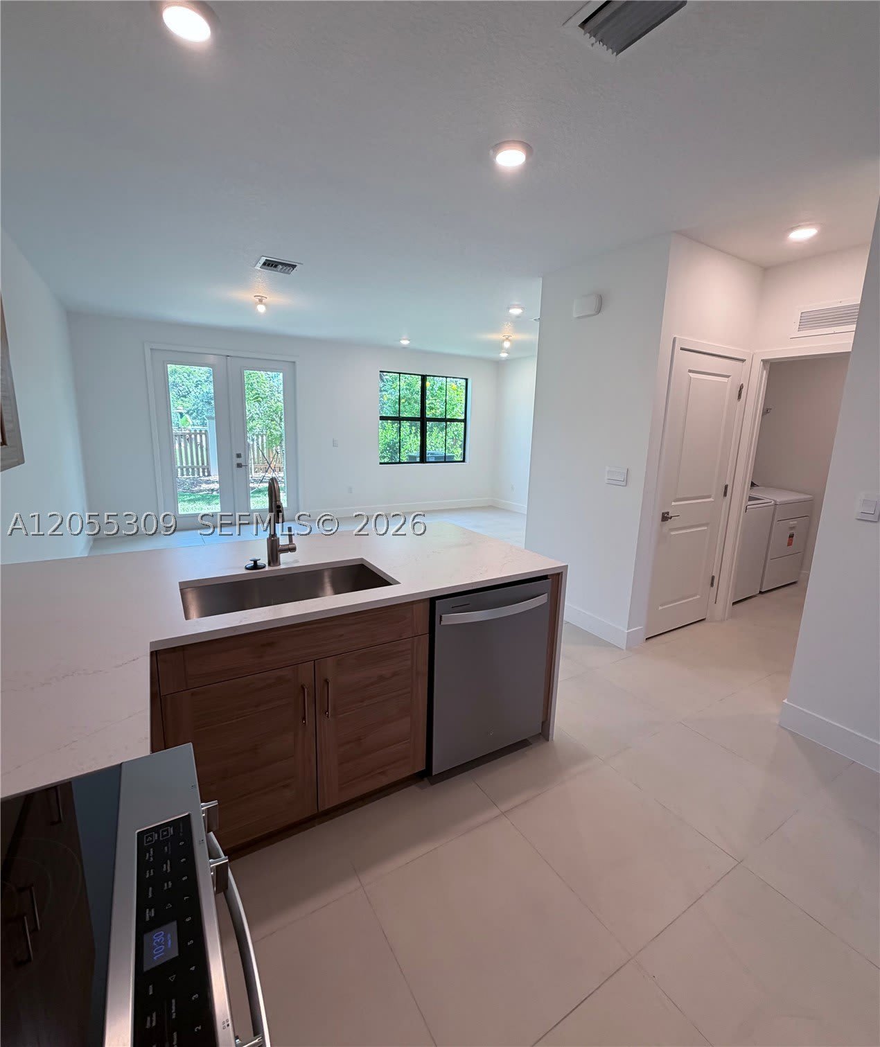 7291 SW 46th St – photo 3