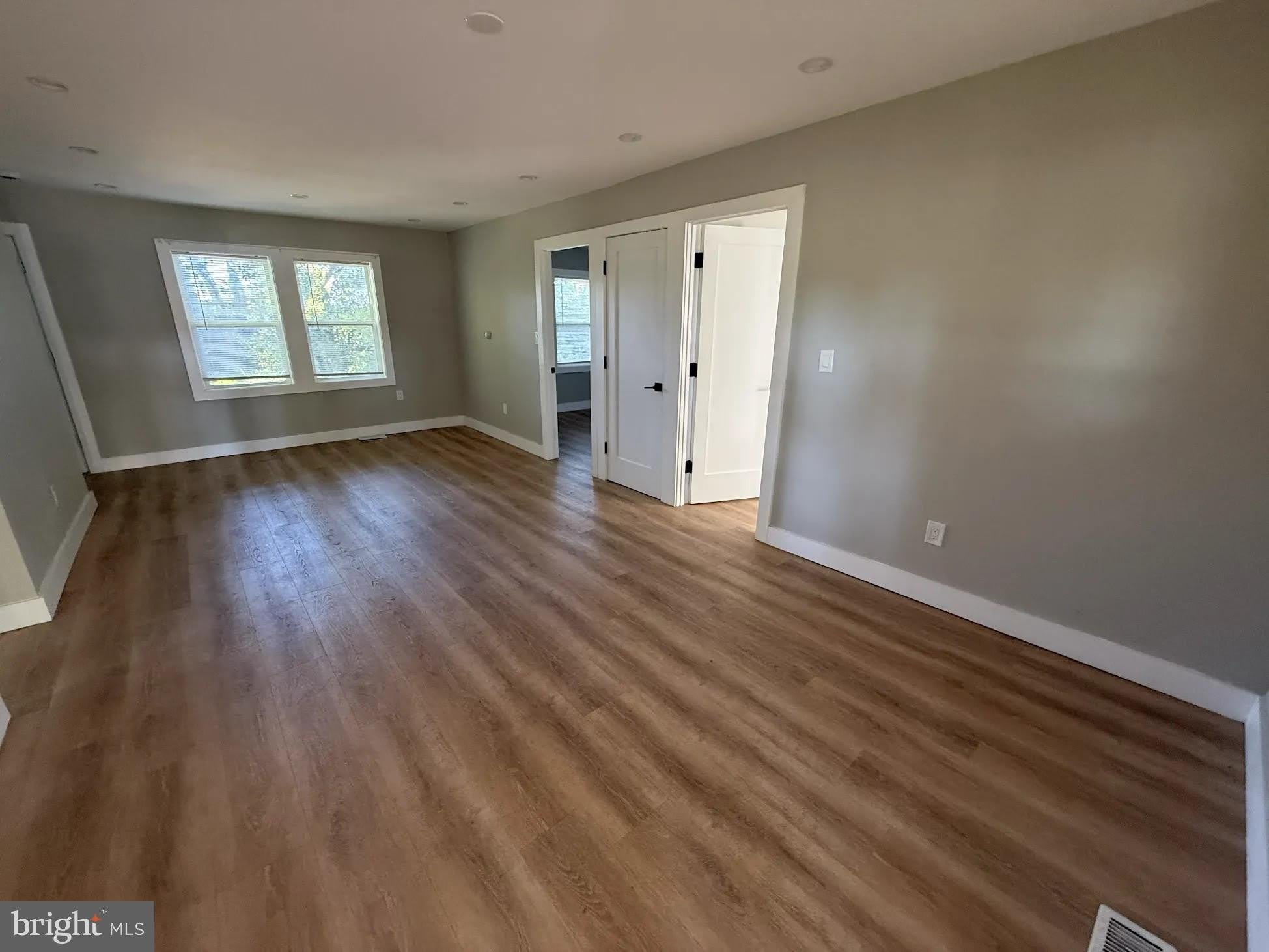 26 Oakland Street – photo 4