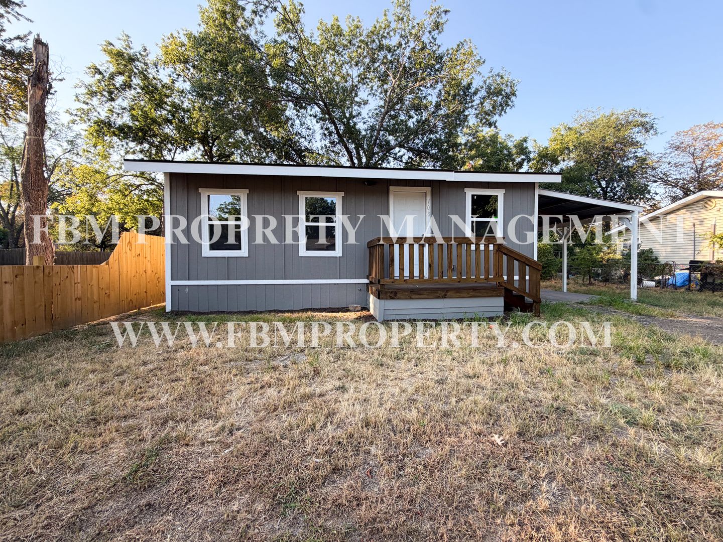 103 Allyn Ave – photo 1