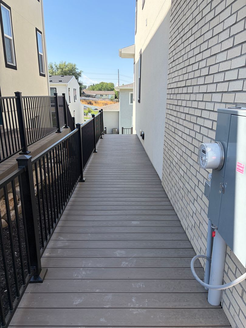 BRAND NEW BASEMENT UNIT!!! – photo 5