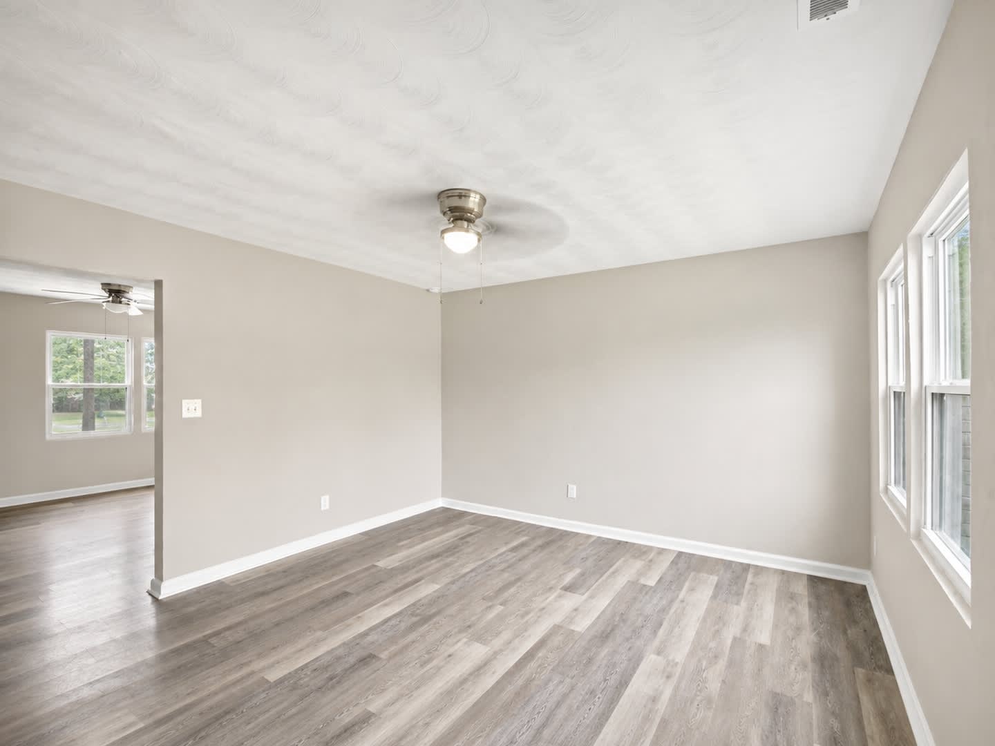 Renovated Townhome In Chesapeake – photo 3