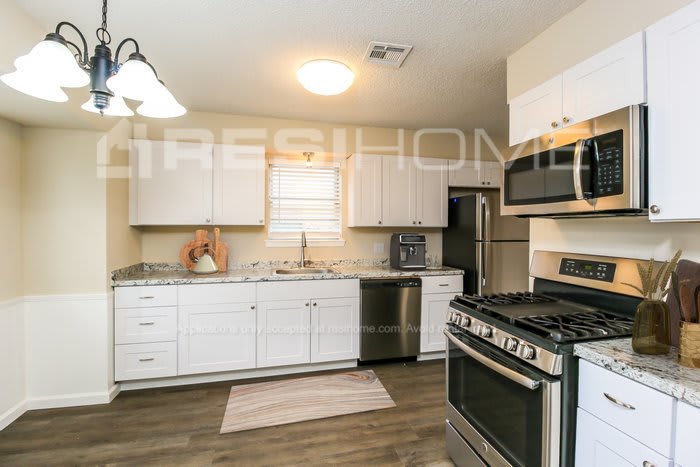 613 Howard Court – photo 3
