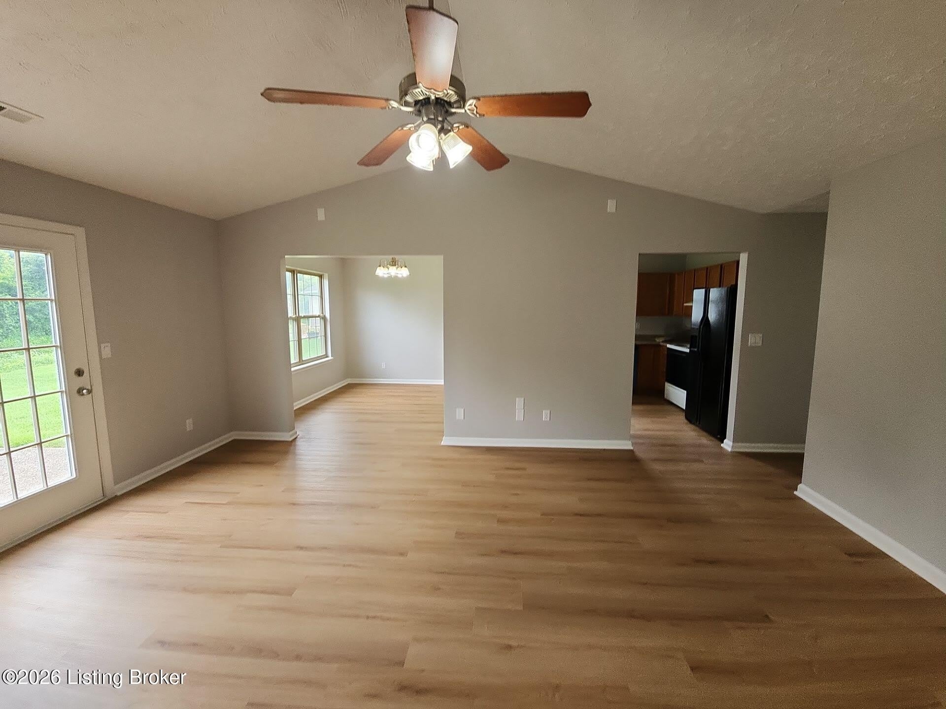 405 Parker Pl – photo 3