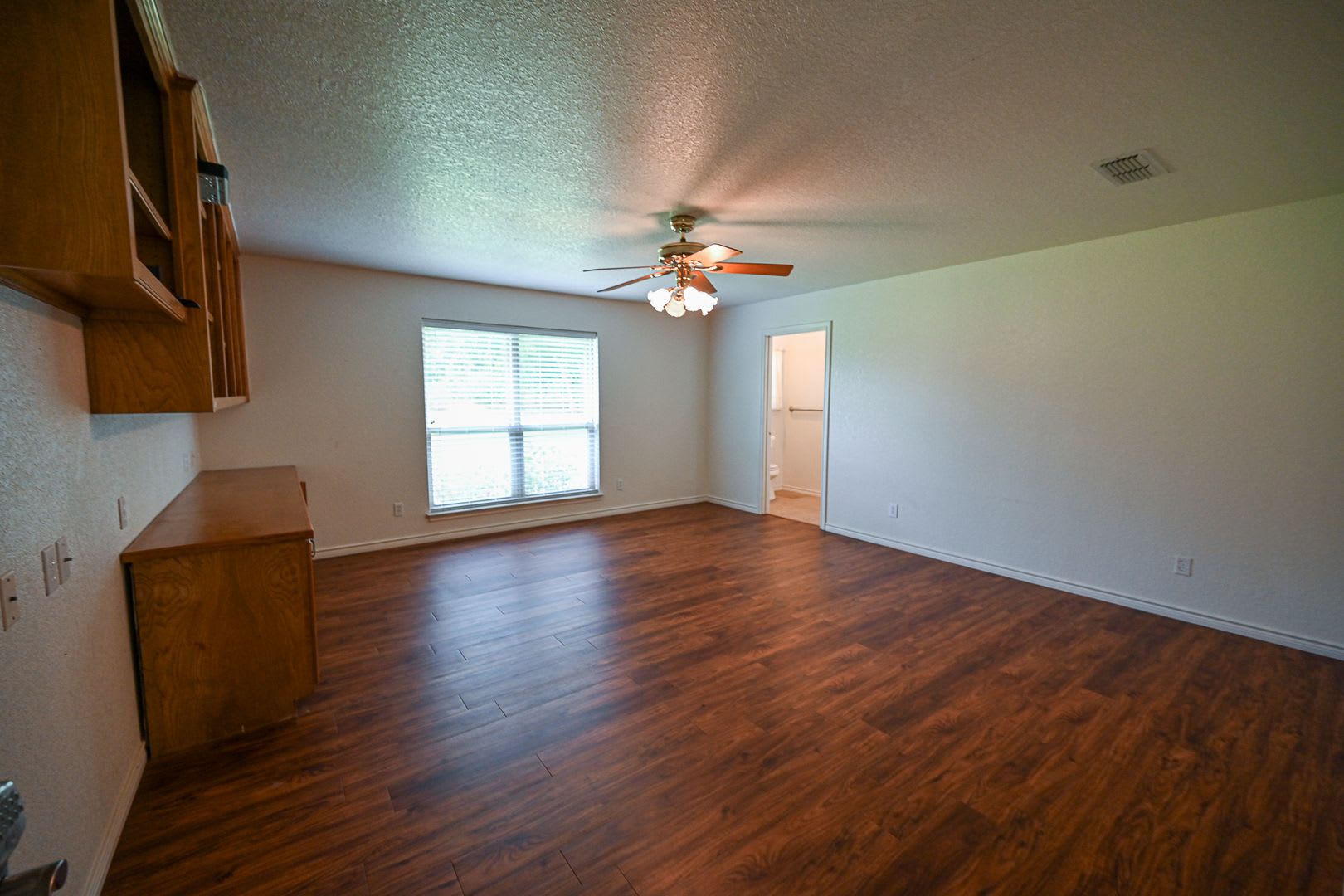 3 Bed 2 Bath SFR in Decatur – photo 5