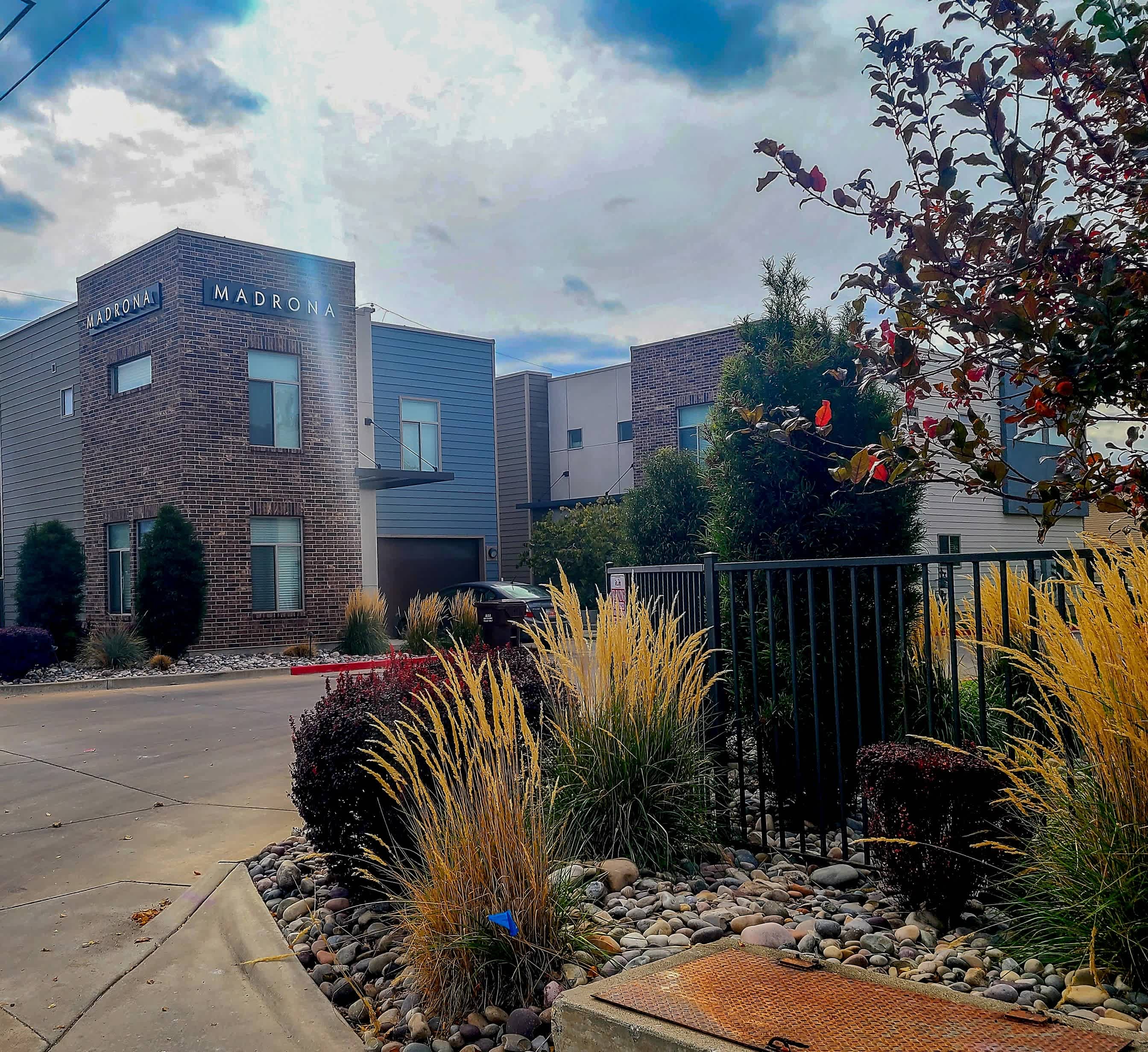 Madrona Townhomes – photo 1