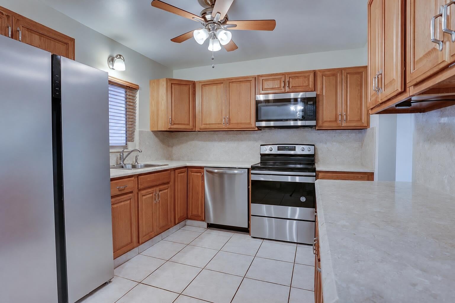 970 SW 3RD Avenue – photo 4