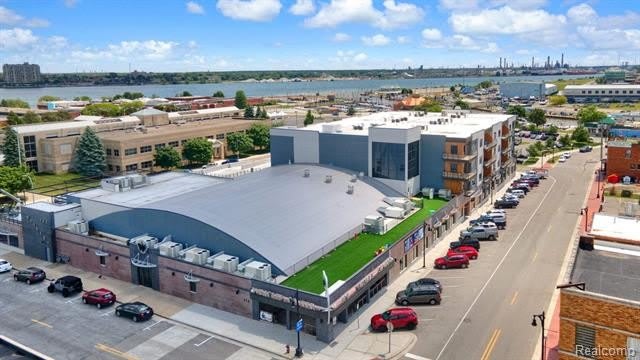 318 Grand River Avenue – photo 1