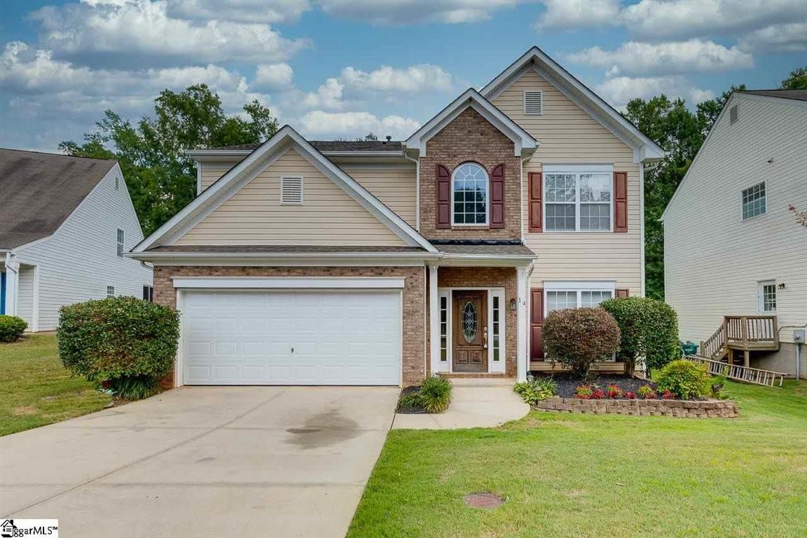 14 Farmbrook Way – photo 1
