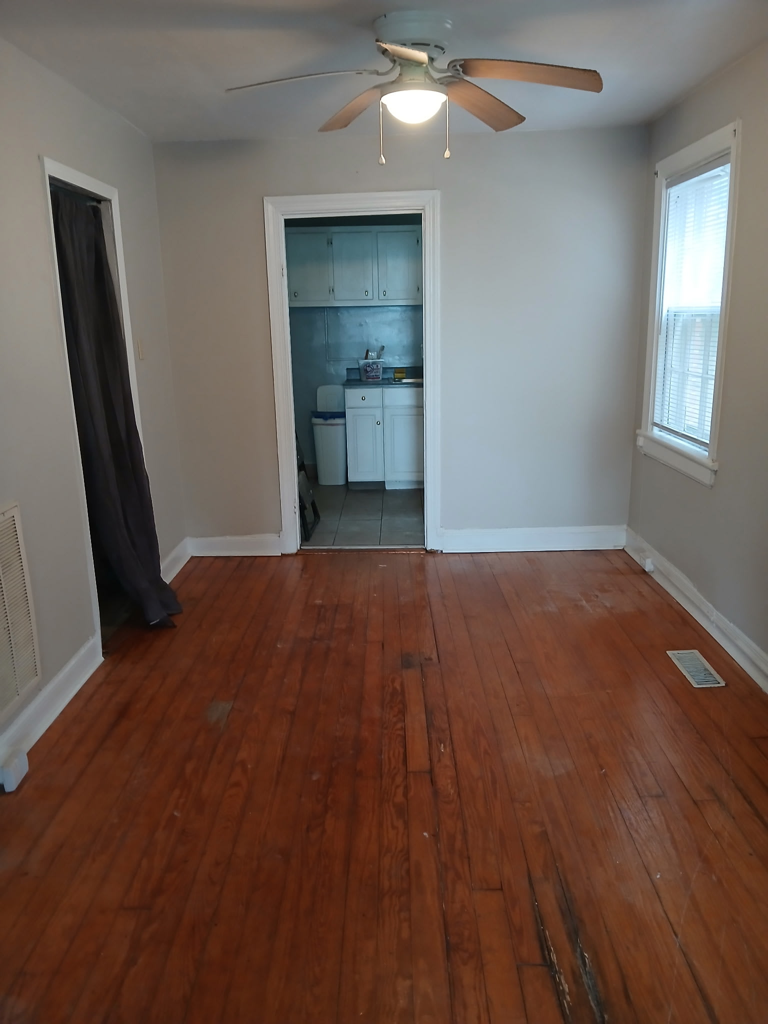 1204 Wallace Street – photo 3