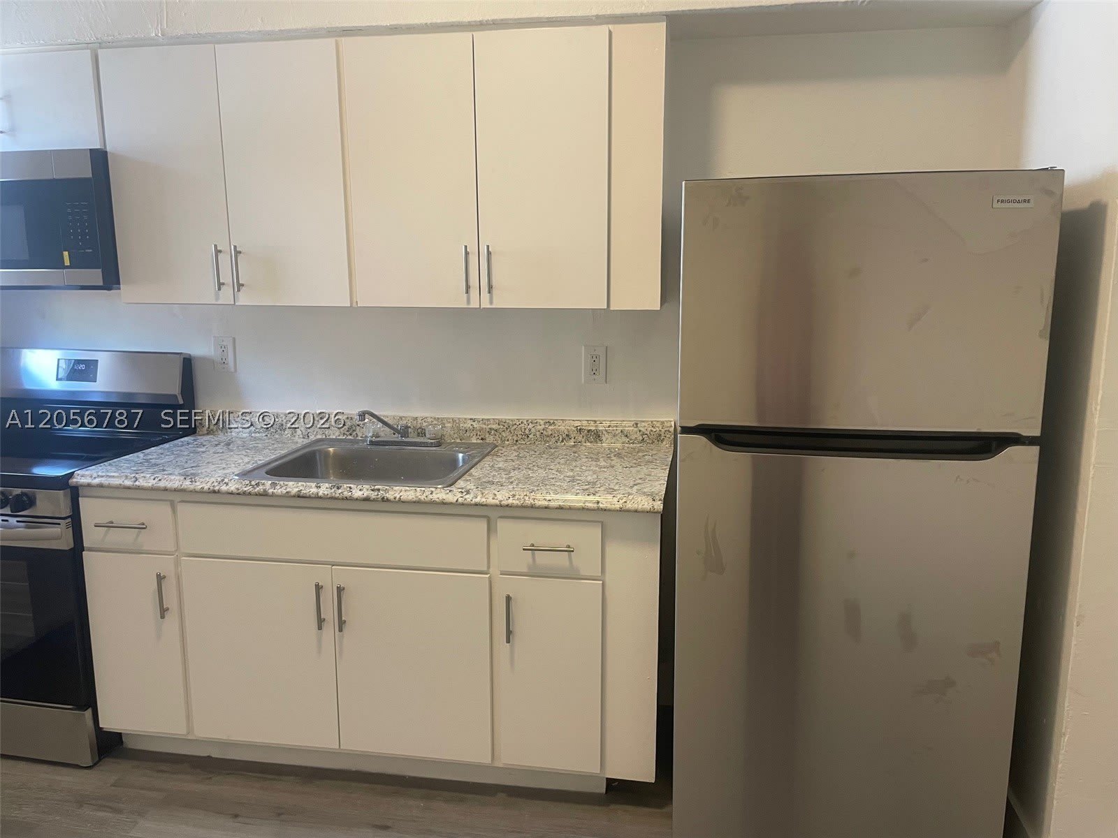 1831 NW 41st St – photo 2