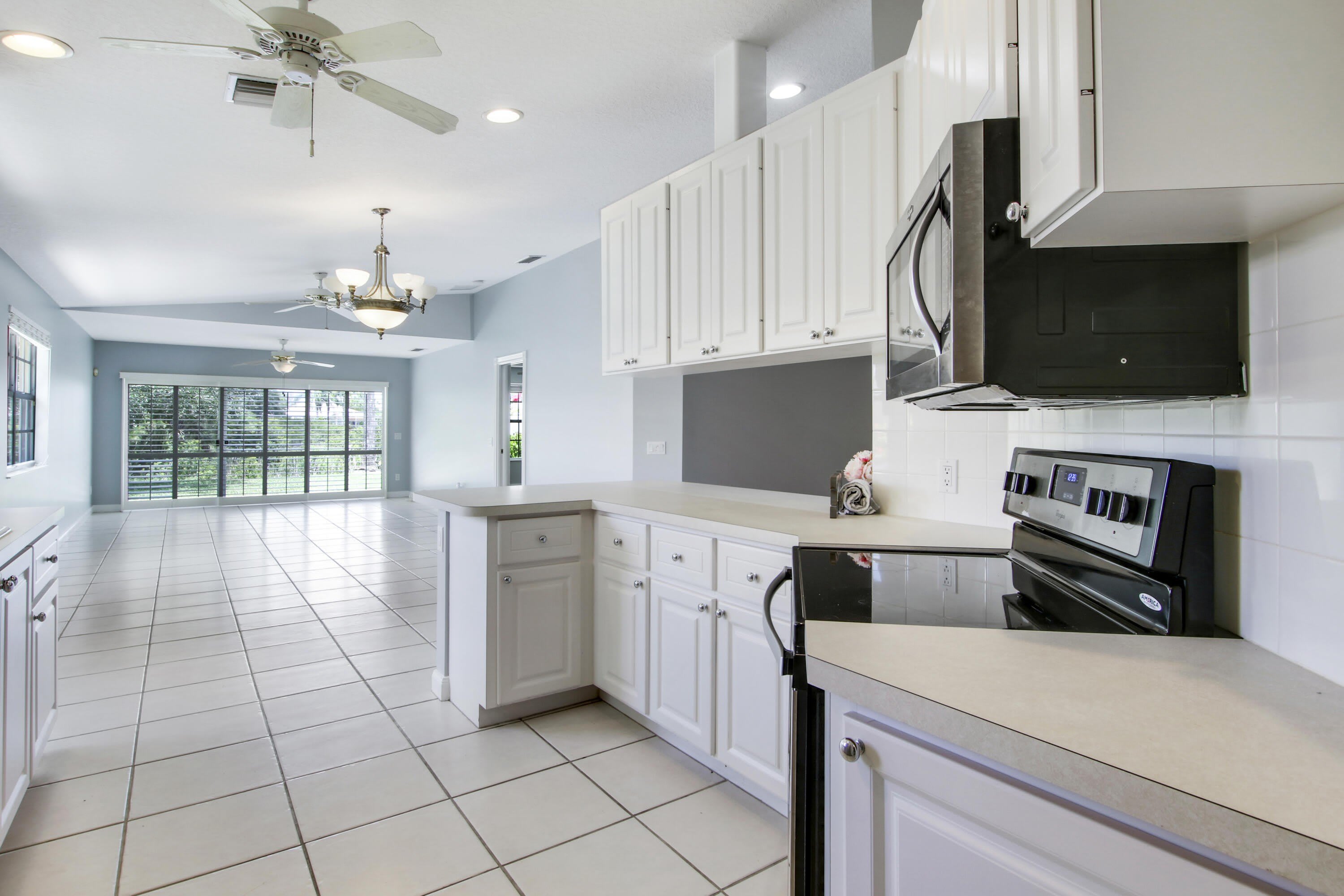 10870 Sw Dardanelle Drive – photo 4