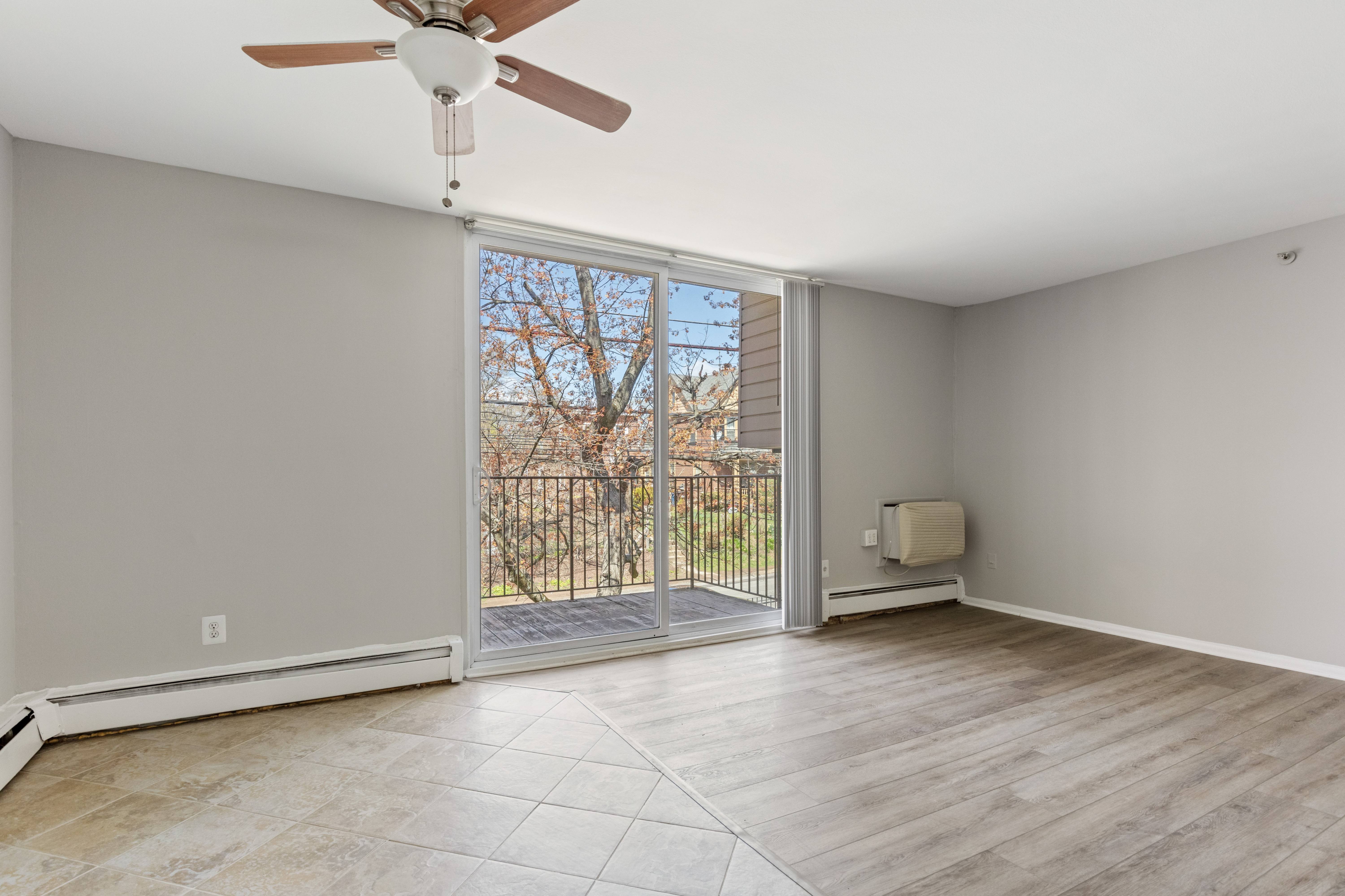 450 Green Apartments – photo 2