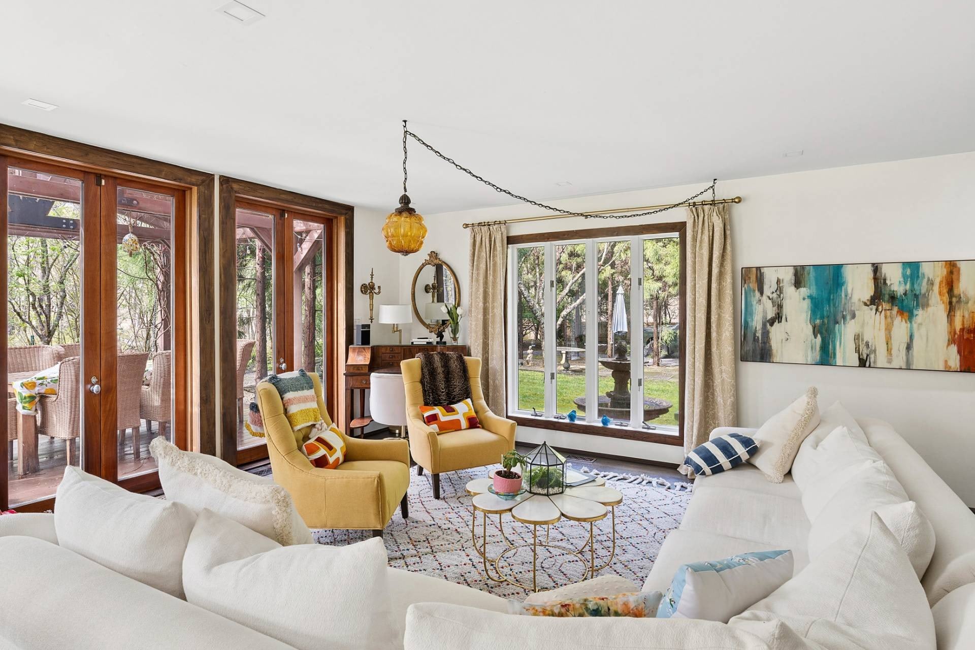 100 SANDY HOLLOW RD – photo 3