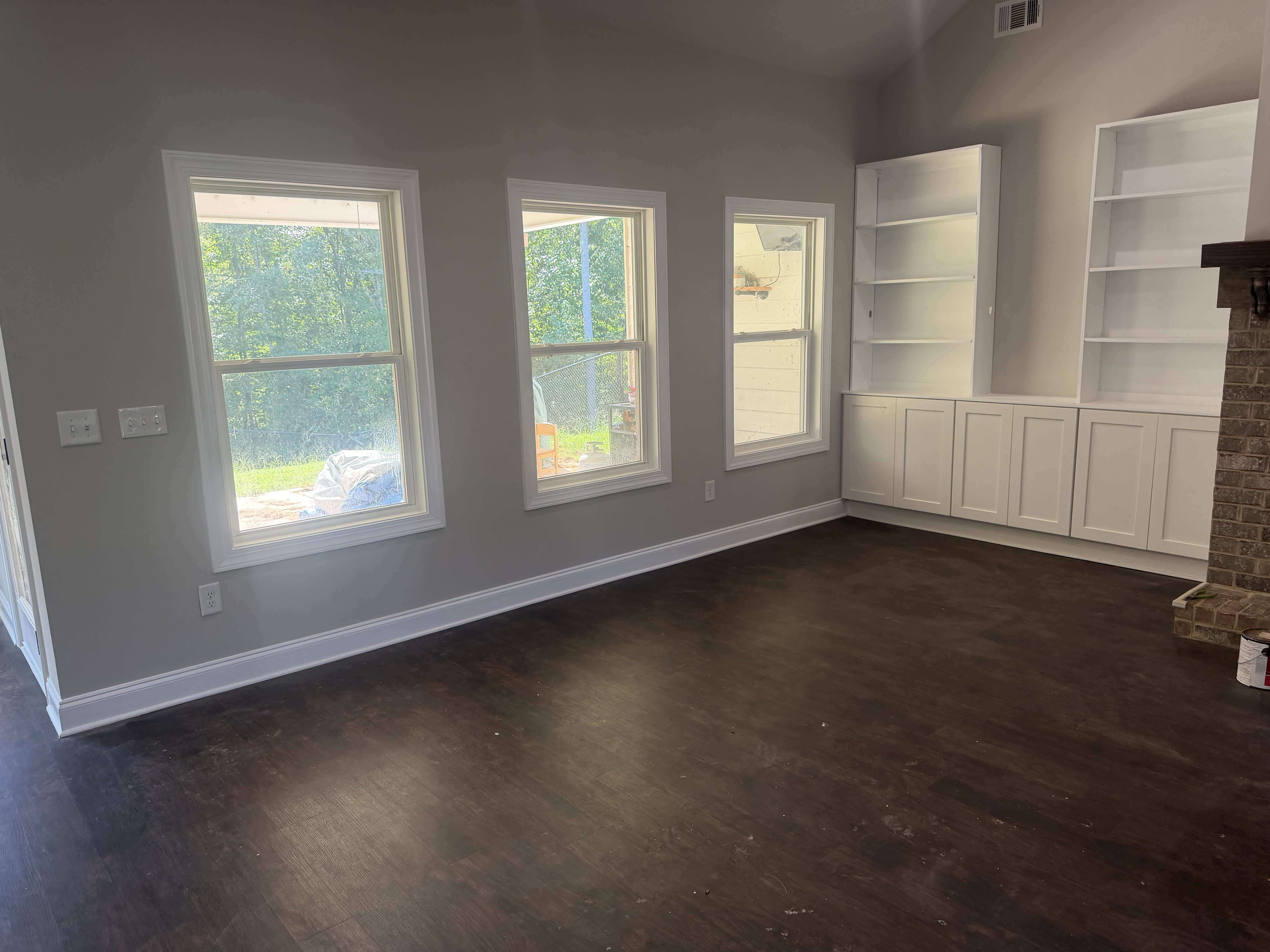 381 Bennett Drive – photo 3