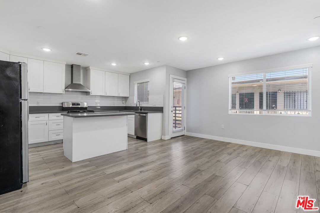 12000 Runnymede St – photo 3