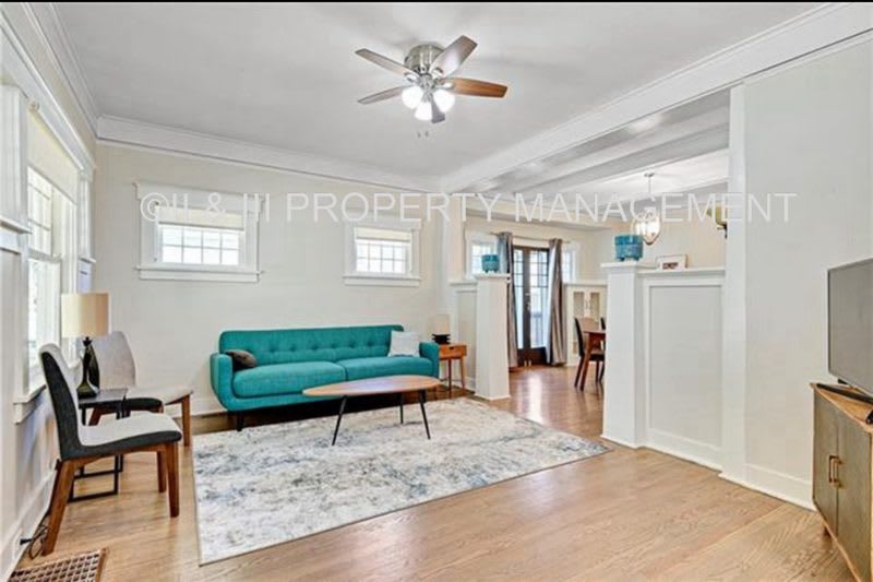 11 E 57th Terr – photo 3