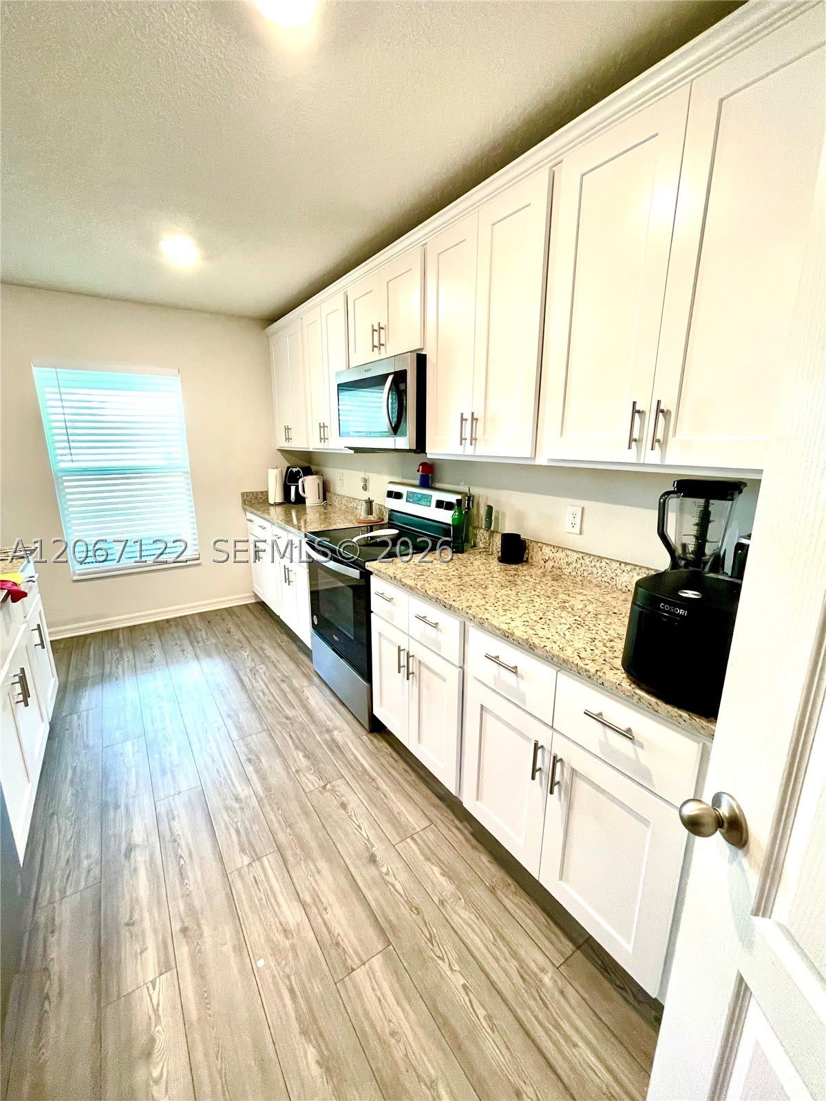 3902 SW Brunswick St – photo 5