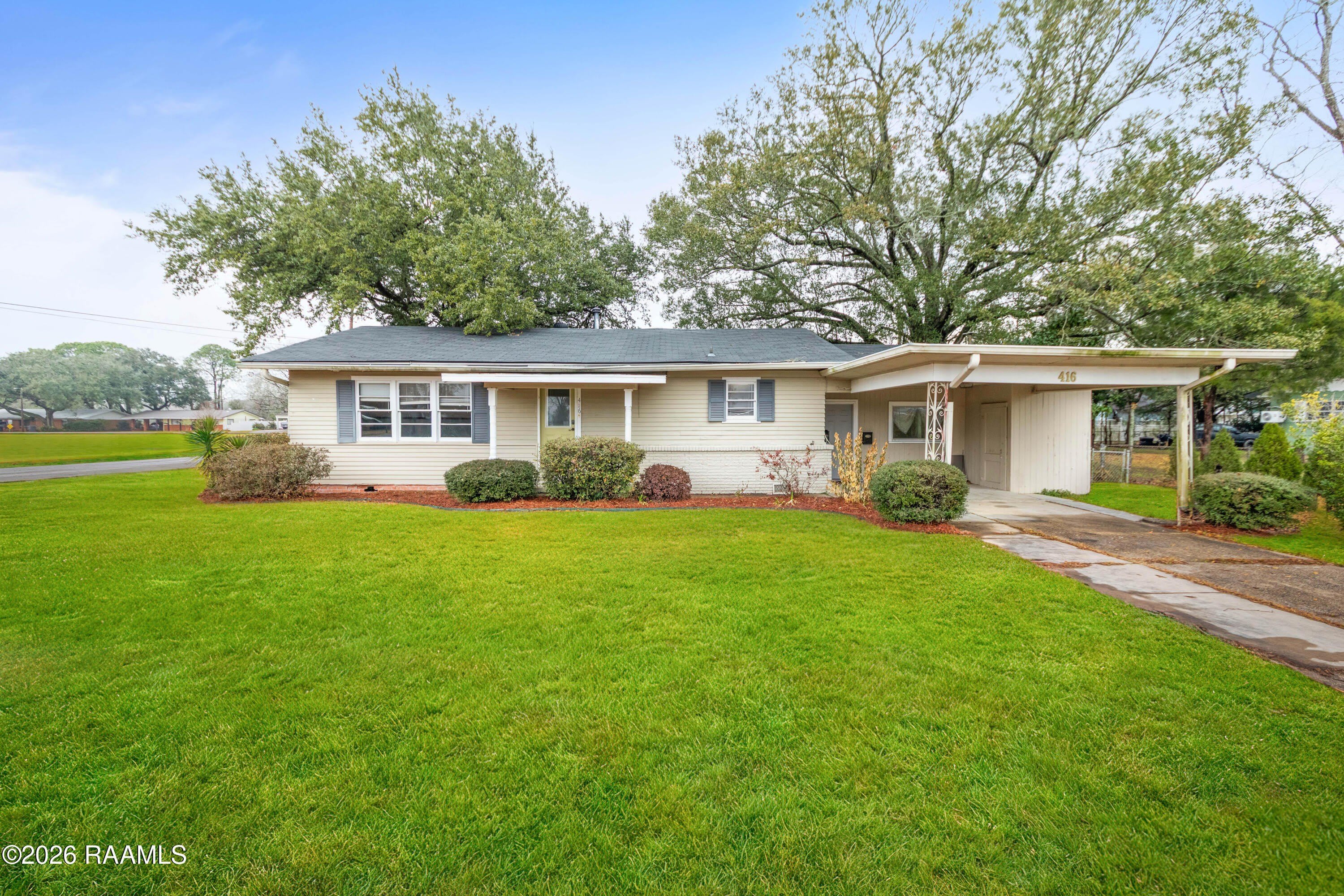 416 W Saint Paul Street – photo 1