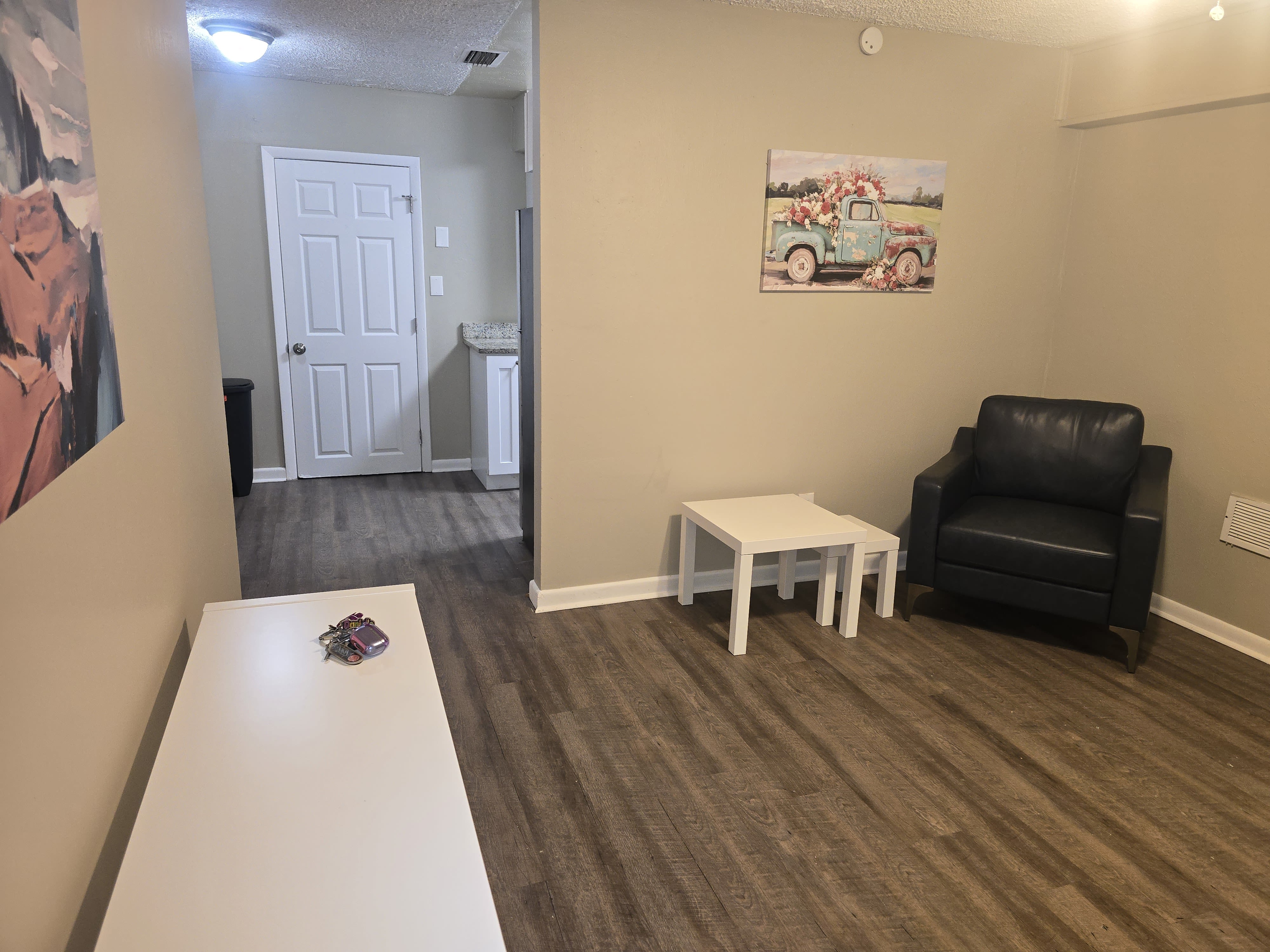 4555 Malibu St – photo 2