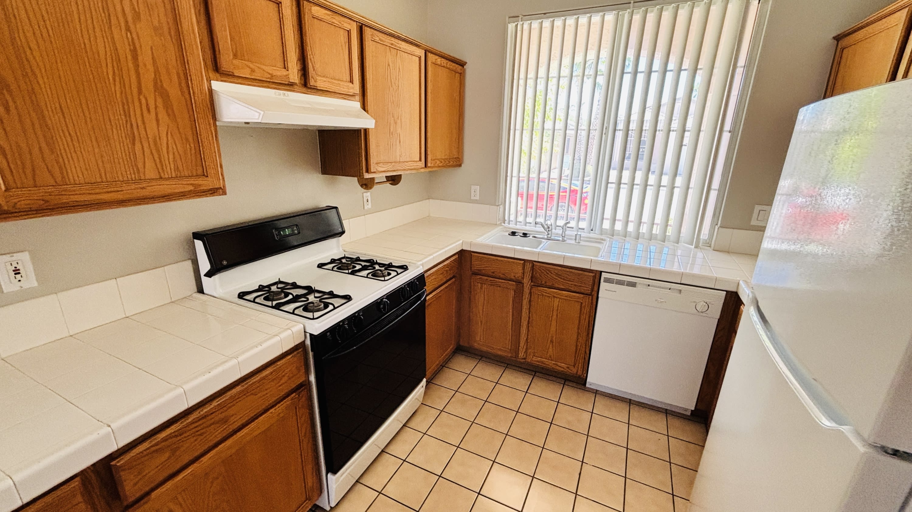 10660 Windrose Point Ave – photo 4