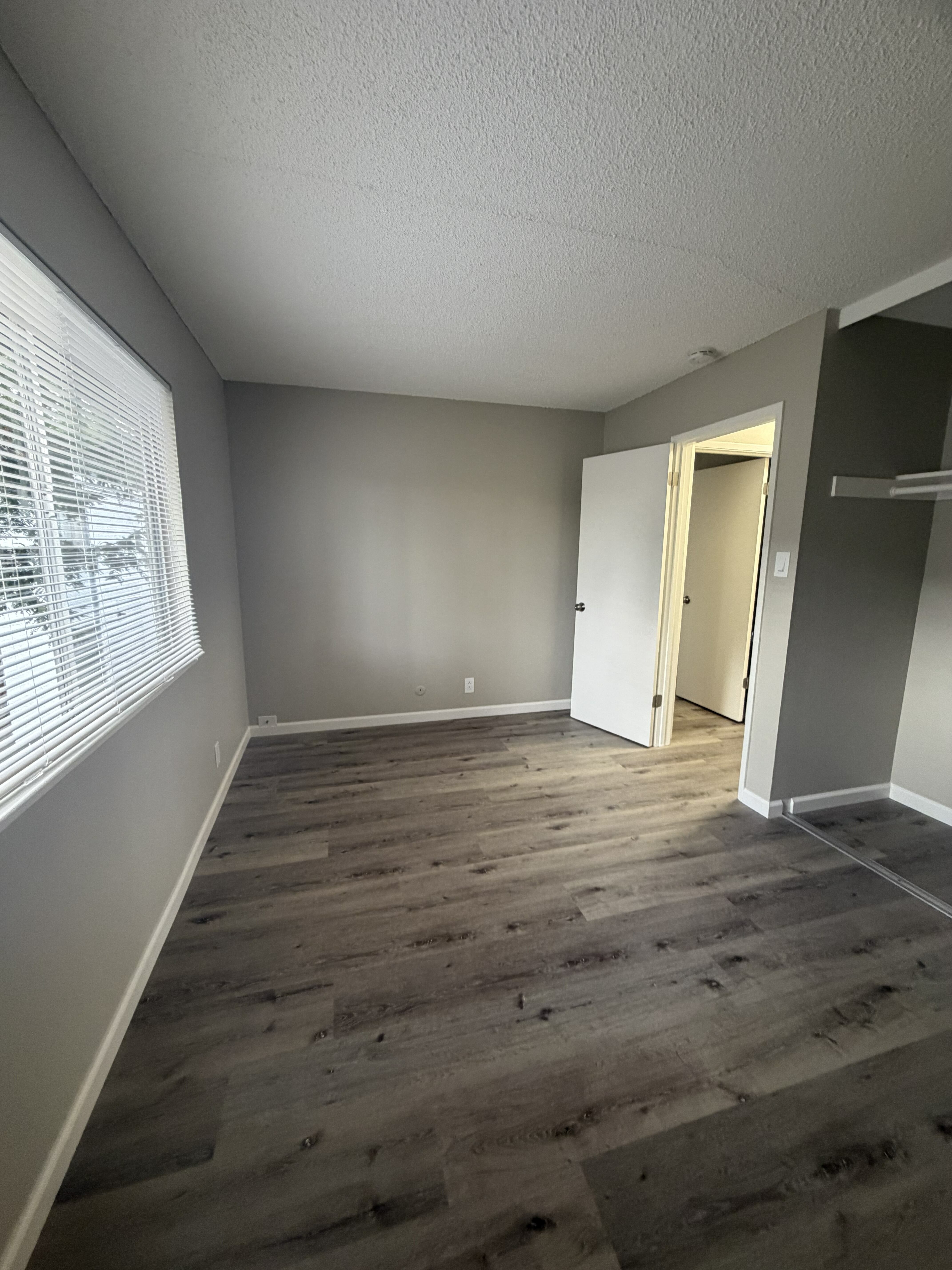 2024 Sierra Road – photo 3