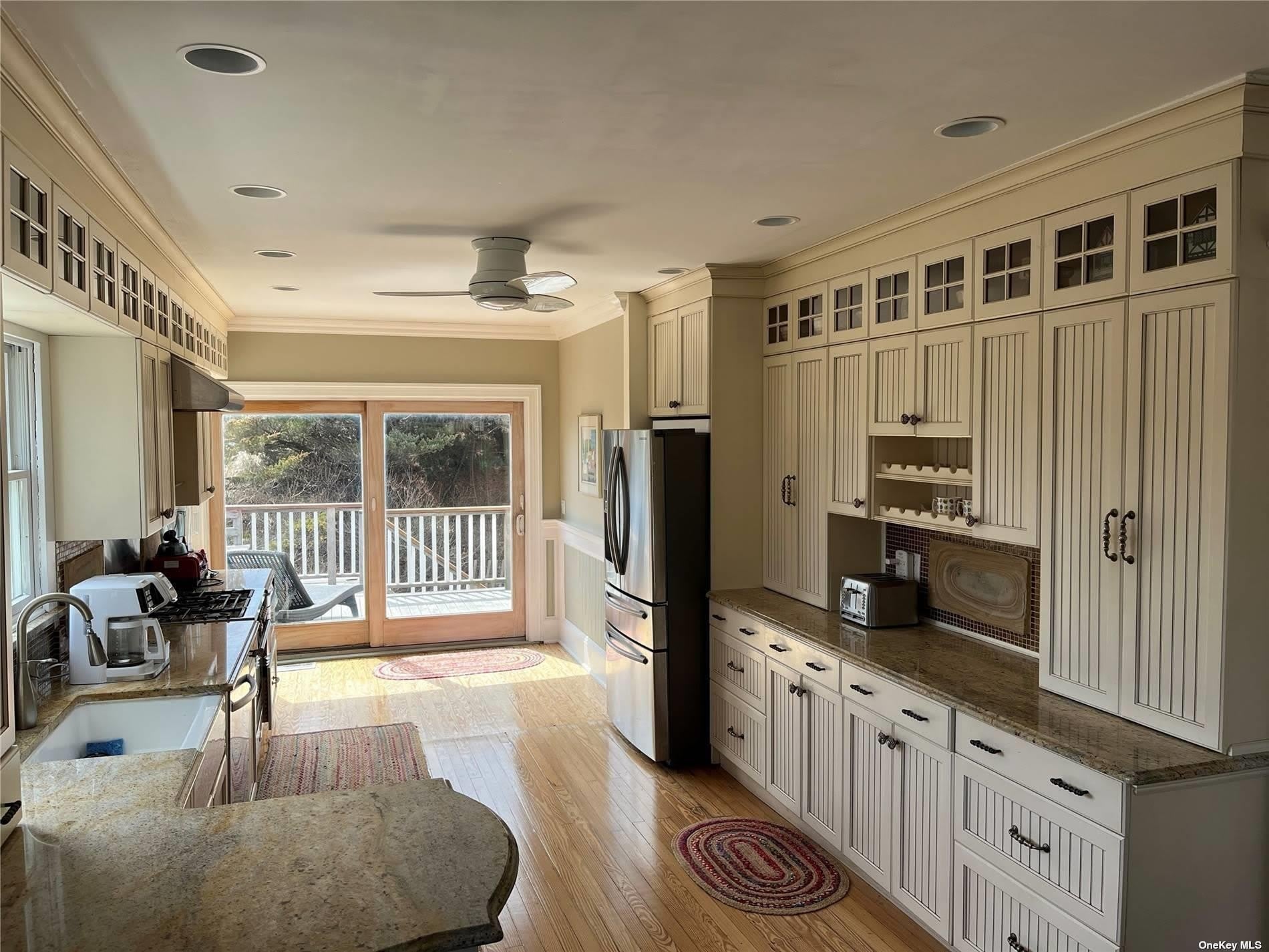 860 Ocean View Walk – photo 2